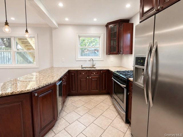 2516 Eastchester Road
