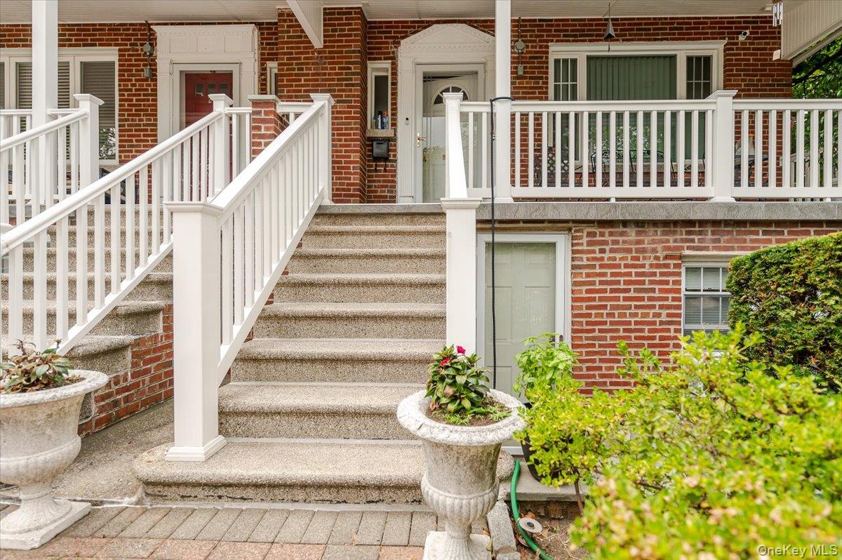 2015 Narragansett Avenue