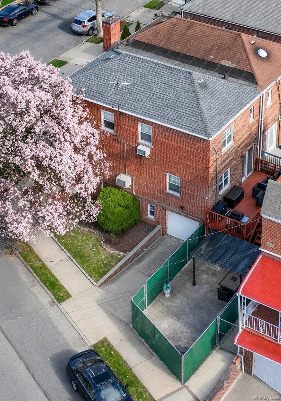 2015 Narragansett Avenue