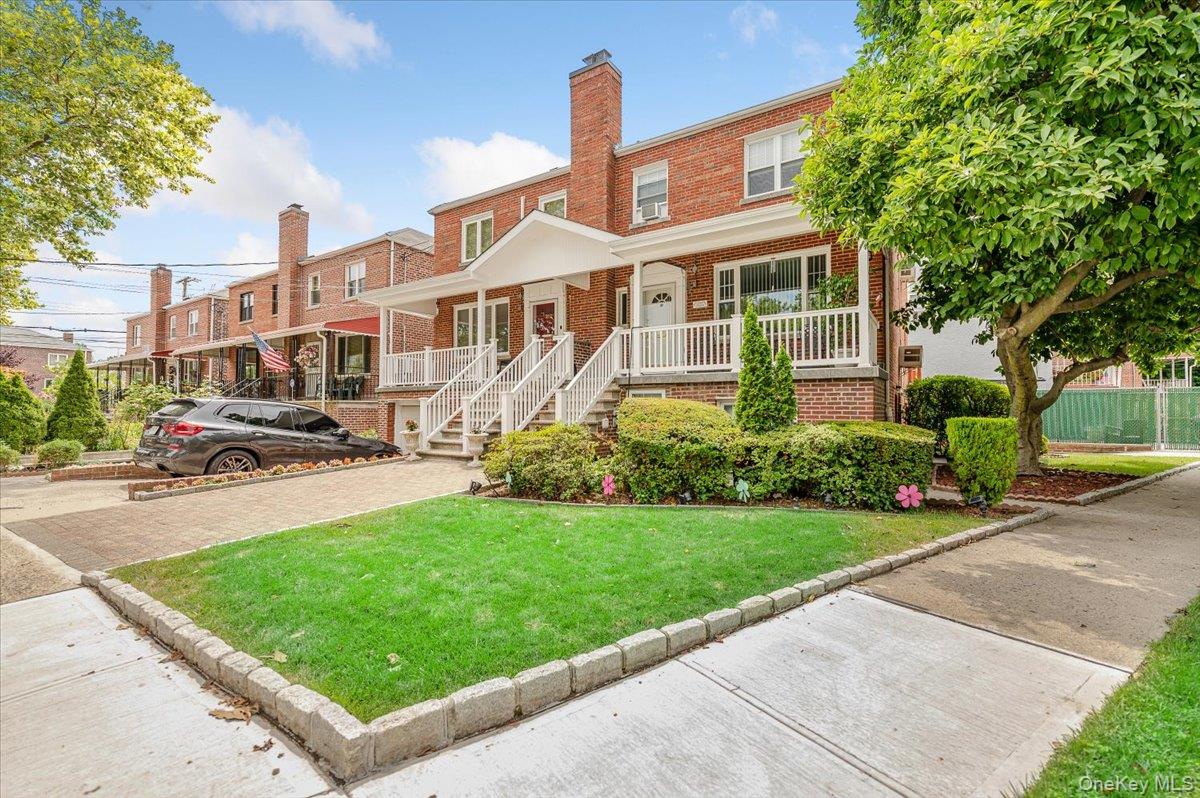 2015 Narragansett Avenue