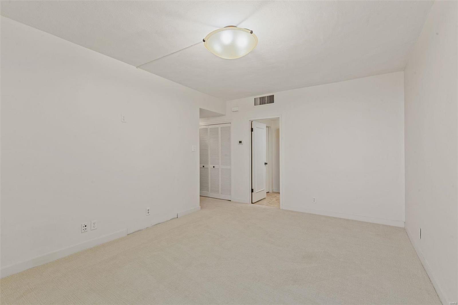 200 S Brentwood Boulevard Unit: 13C & D