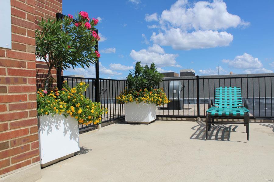 200 S Brentwood Boulevard Unit: 13C & D