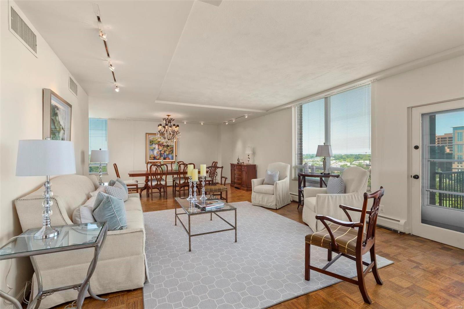 200 S Brentwood Boulevard Unit: 13C & D