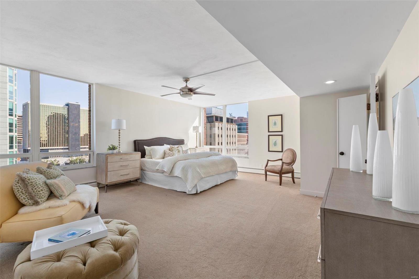 200 S Brentwood Boulevard Unit: 13C & D