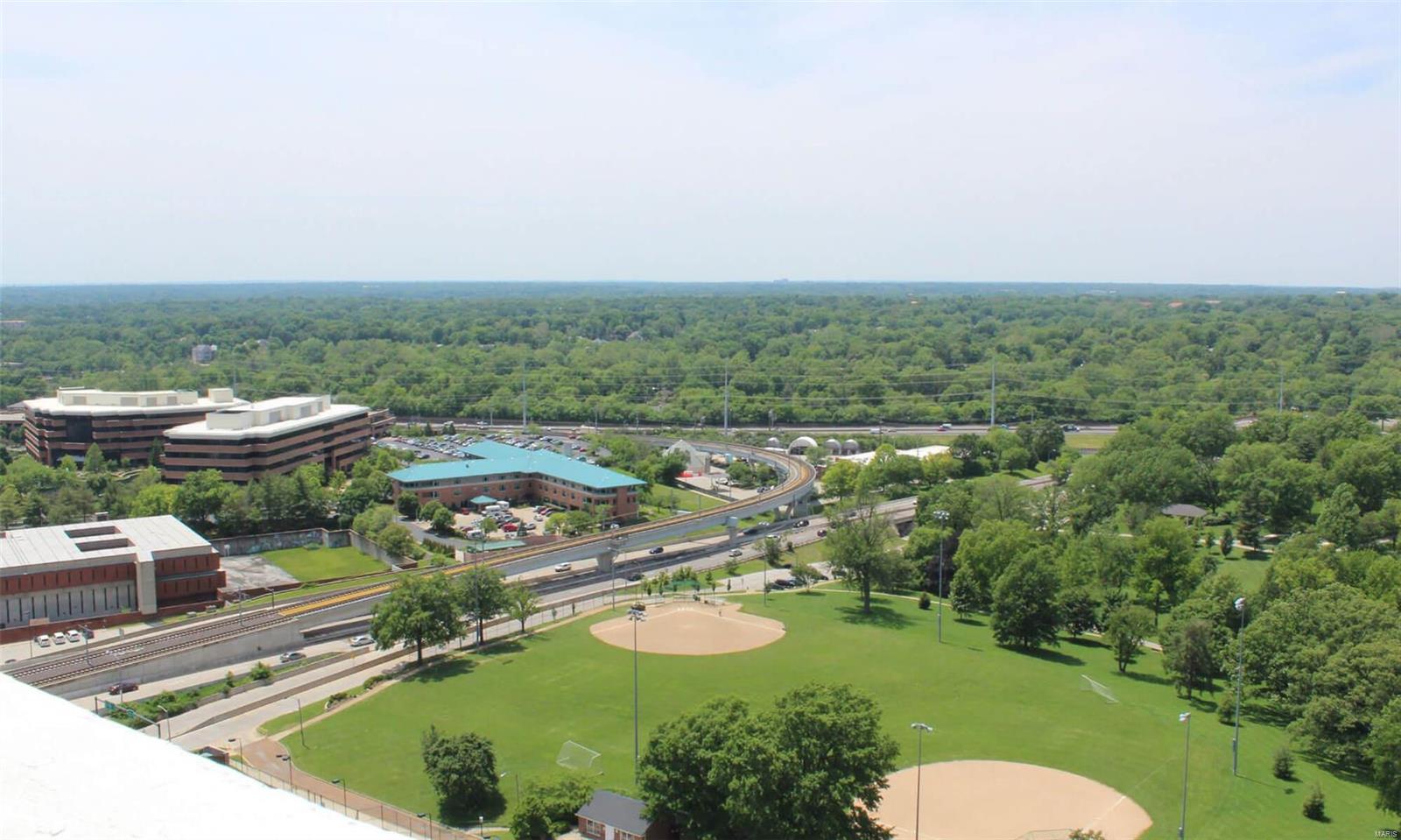 200 S Brentwood Boulevard Unit: 13C & D