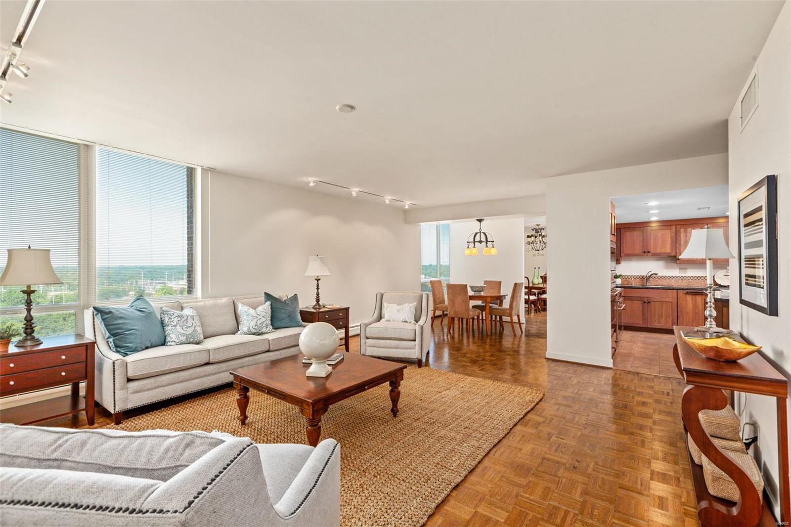 200 S Brentwood Boulevard Unit: 13C & D