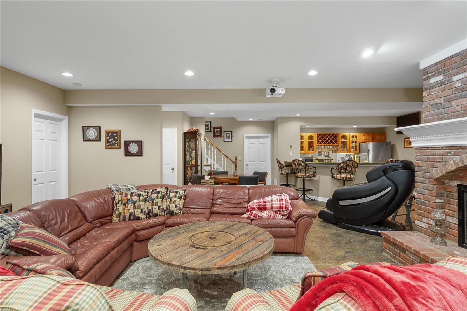 1413 Wheatfield Lane