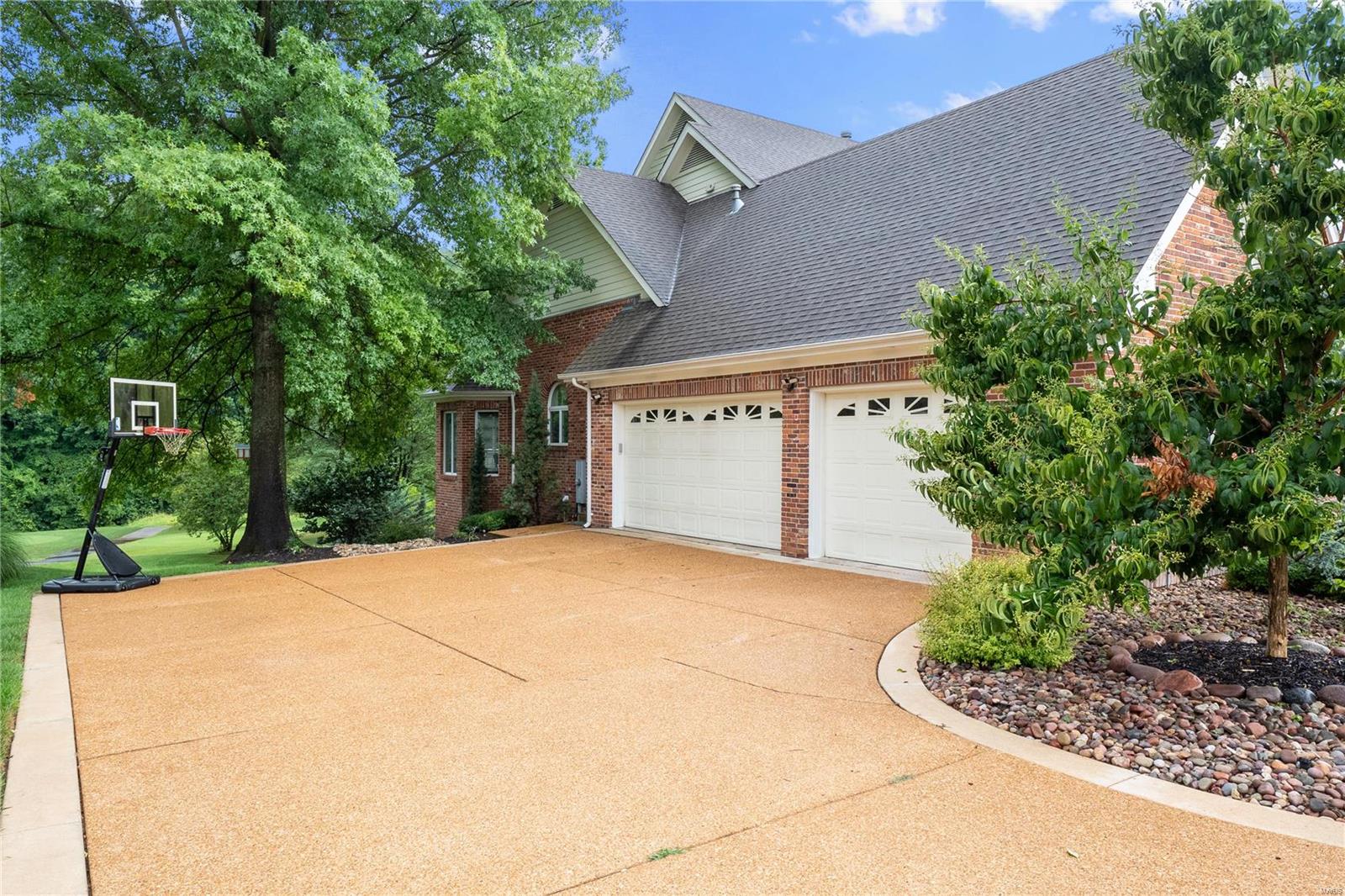1413 Wheatfield Lane