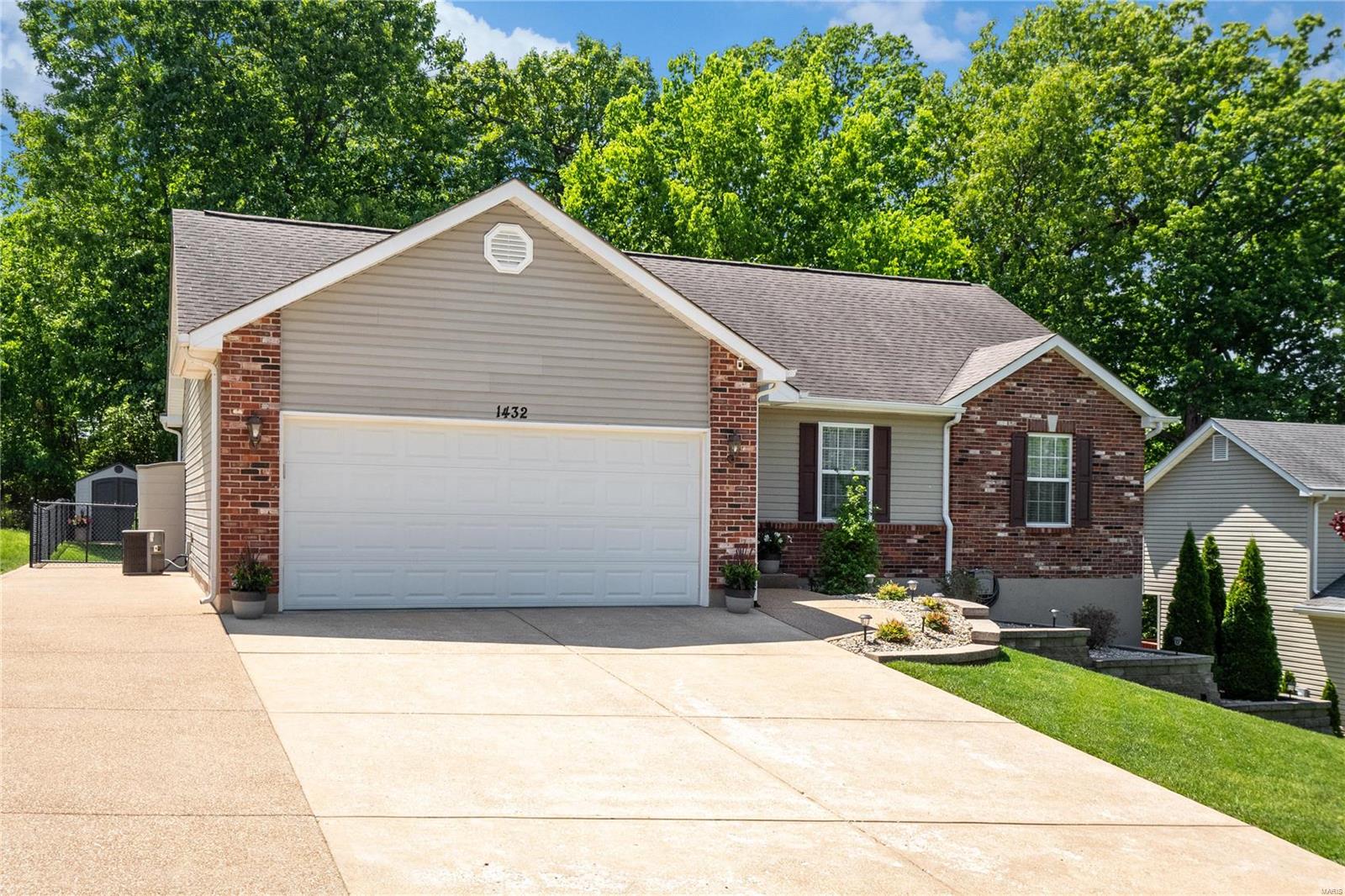 1432 Mary Drive
