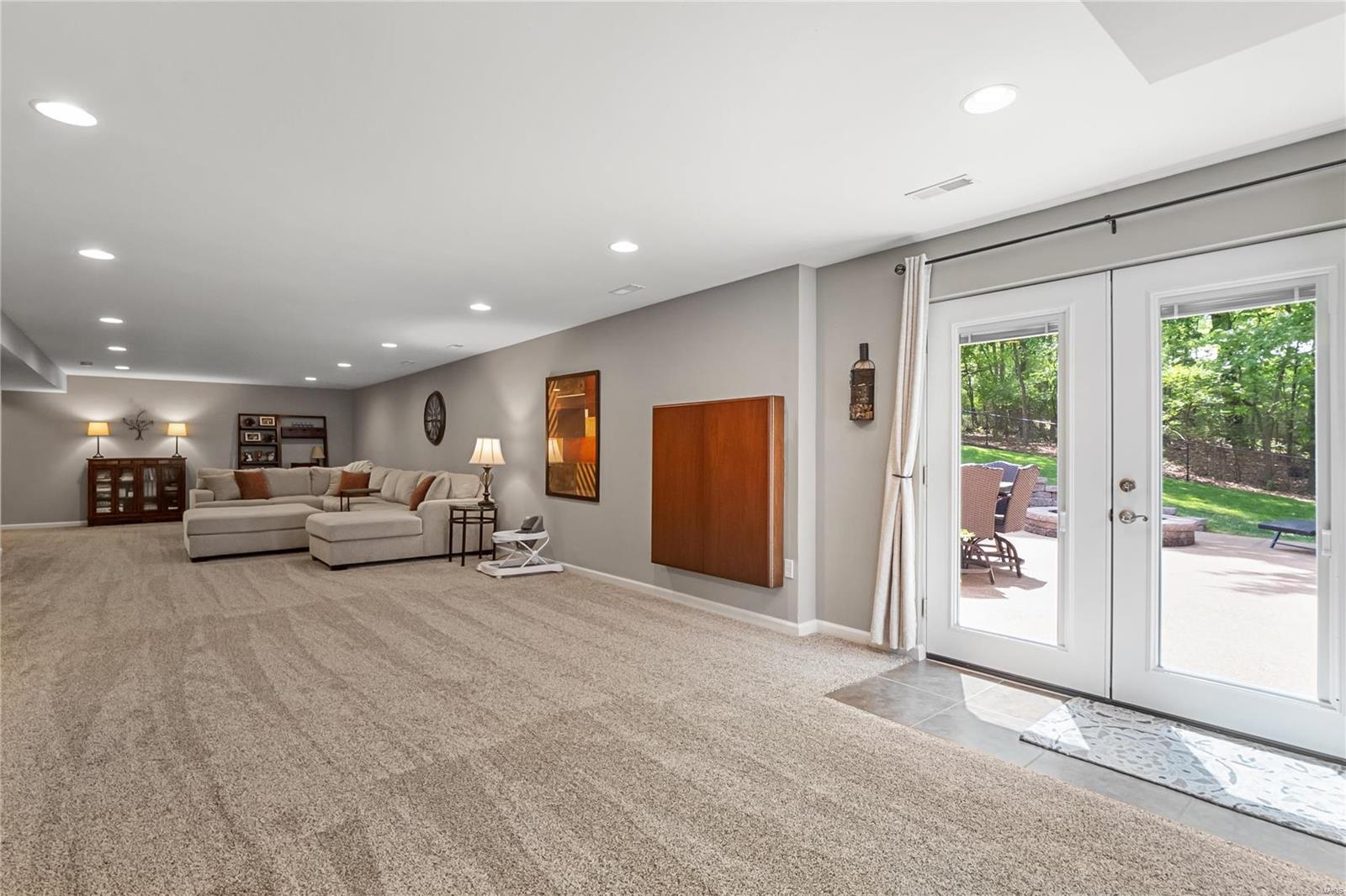 1432 Mary Drive