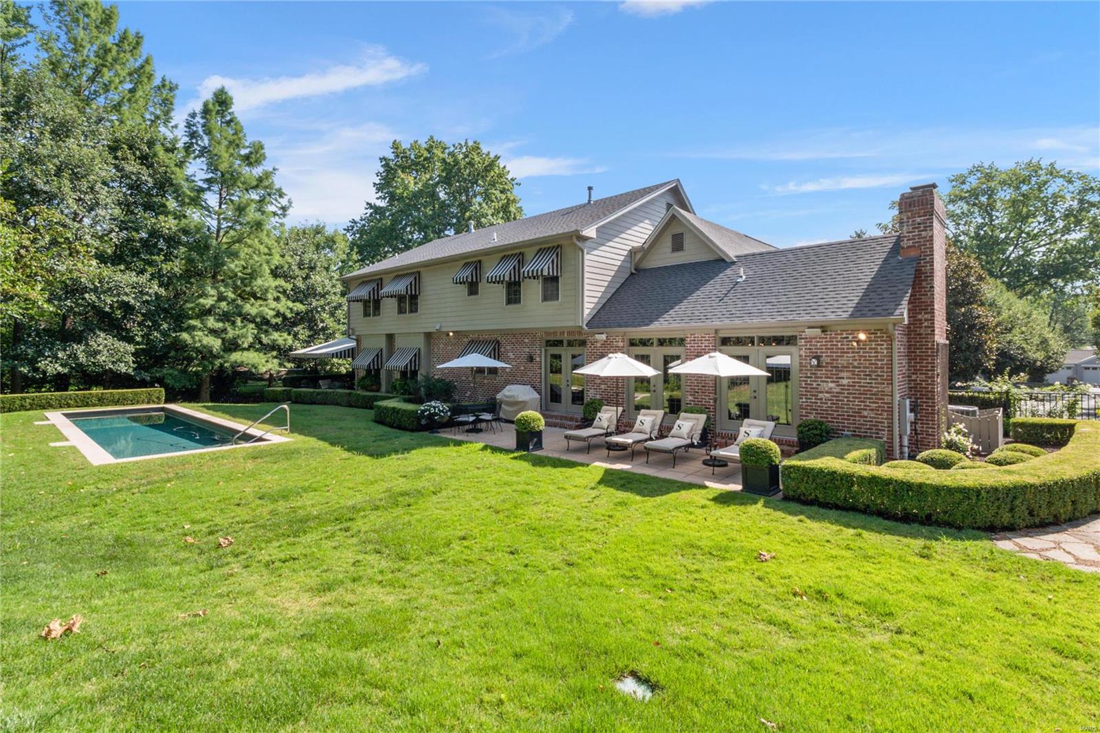 1021 Lay Rd.