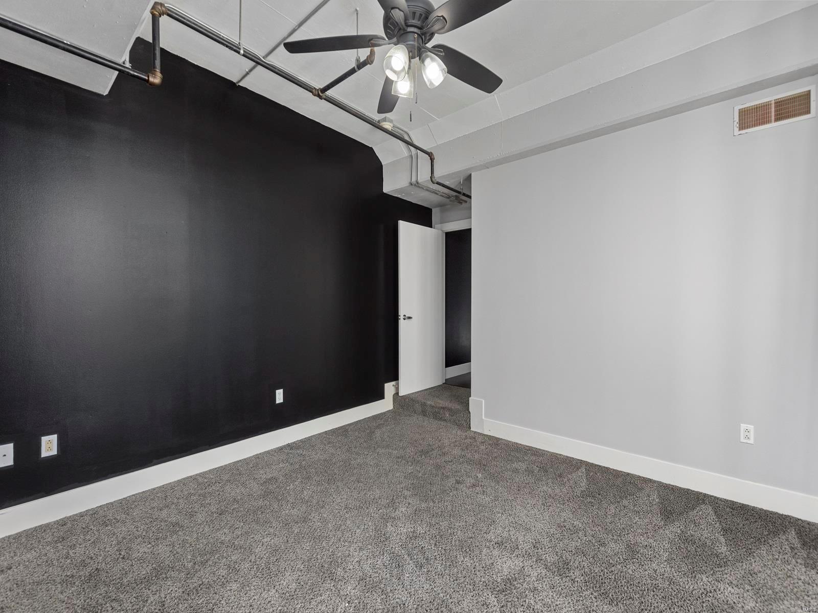 4100 Forest Park Avenue Unit: 524