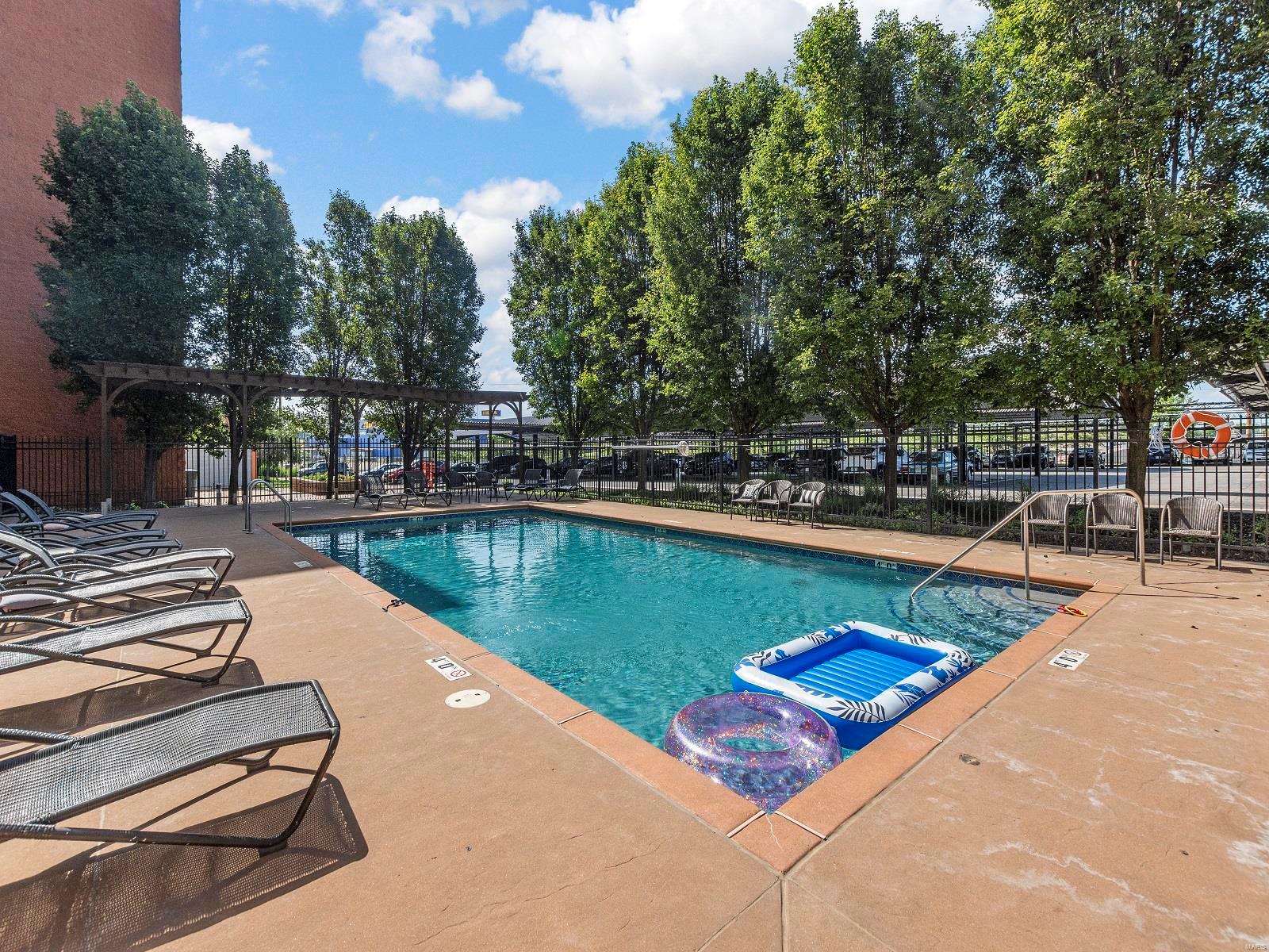 4100 Forest Park Avenue Unit: 524