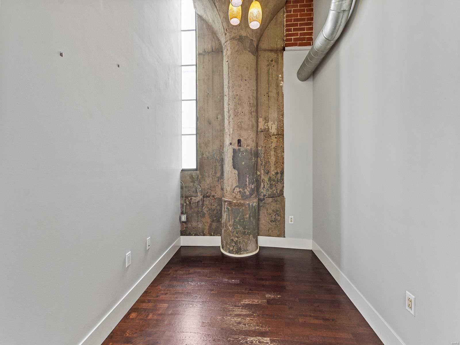 4100 Forest Park Avenue Unit: 524