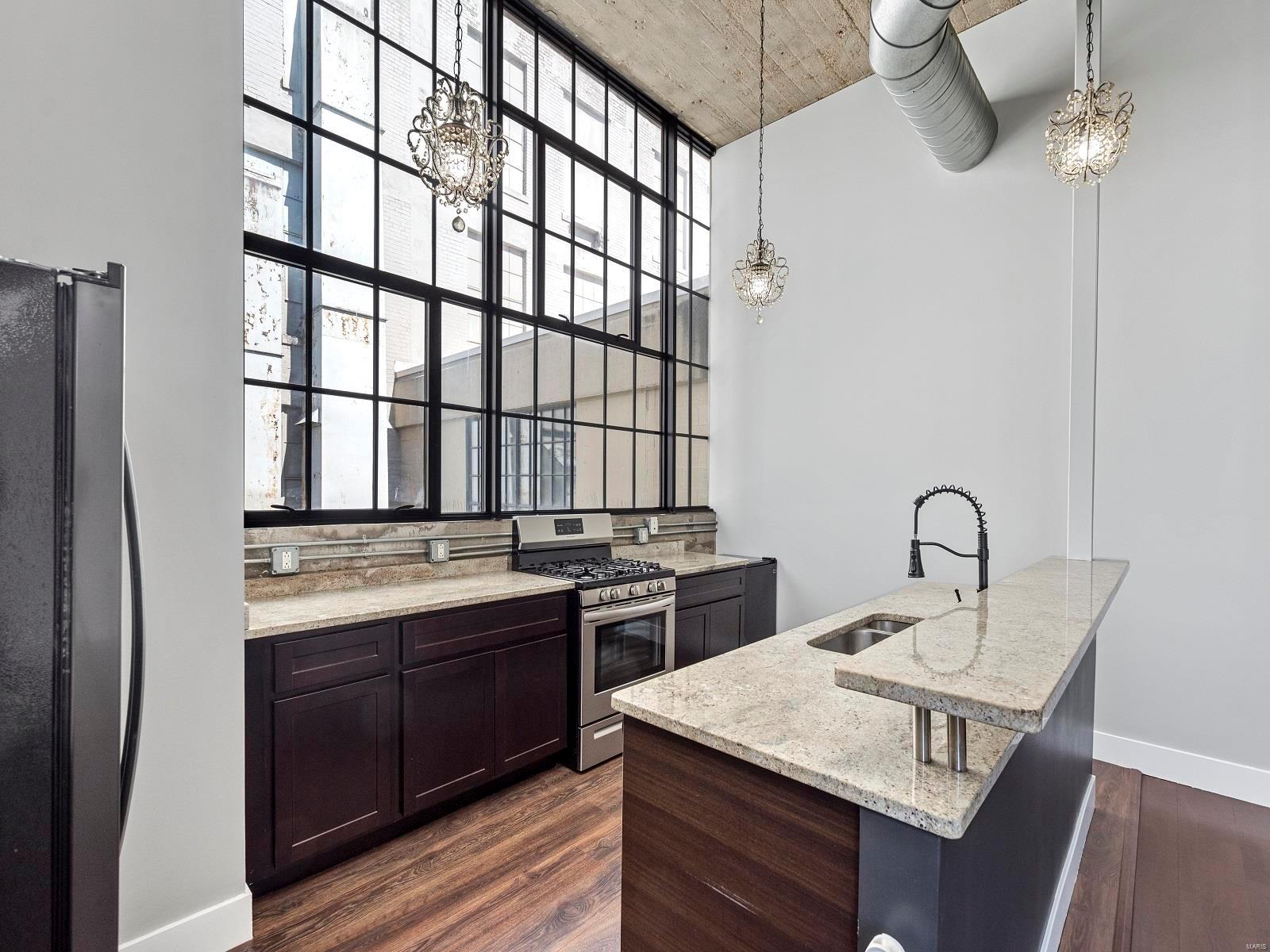 4100 Forest Park Avenue Unit: 524