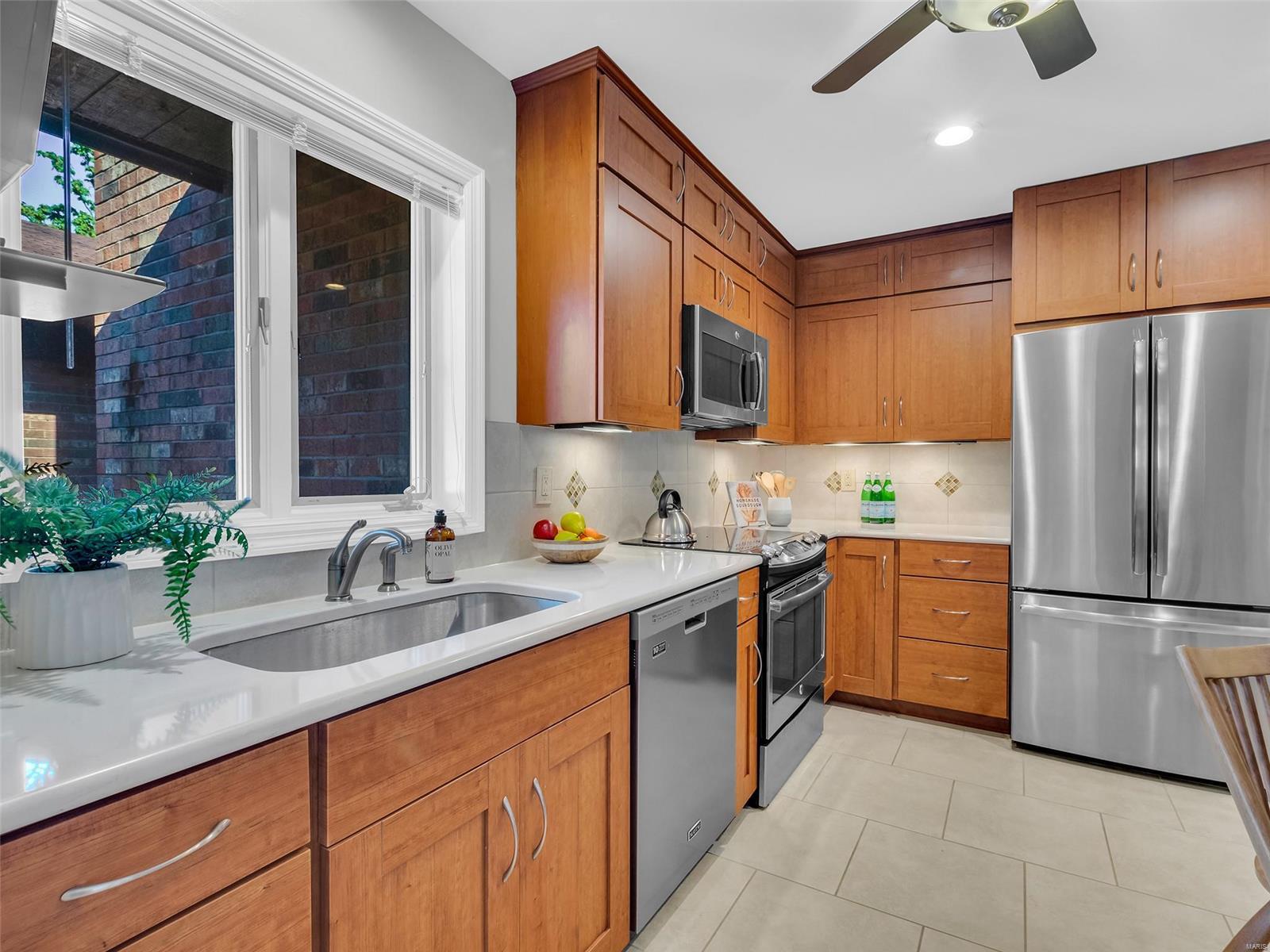 120 W Essex Avenue Unit: 3B