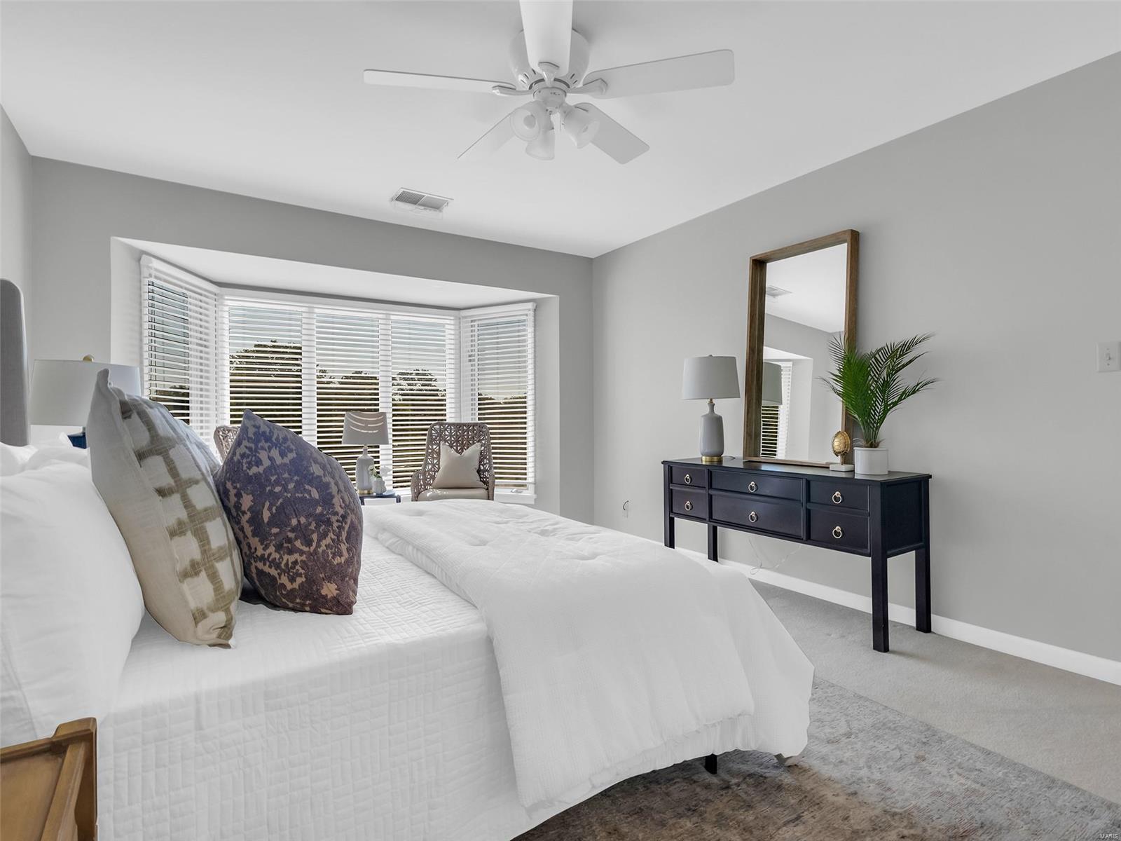 120 W Essex Avenue Unit: 3B