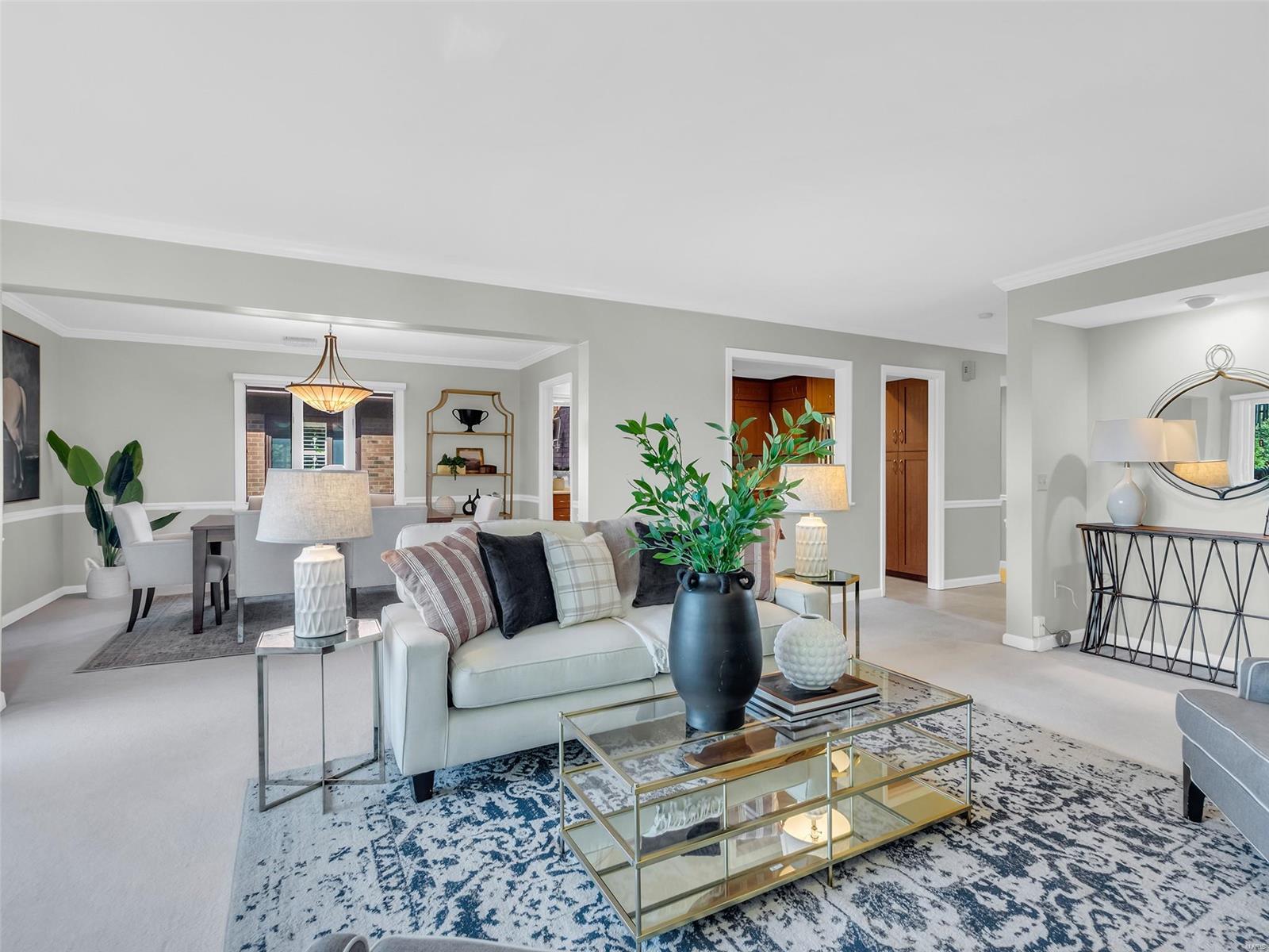 120 W Essex Avenue Unit: 3B