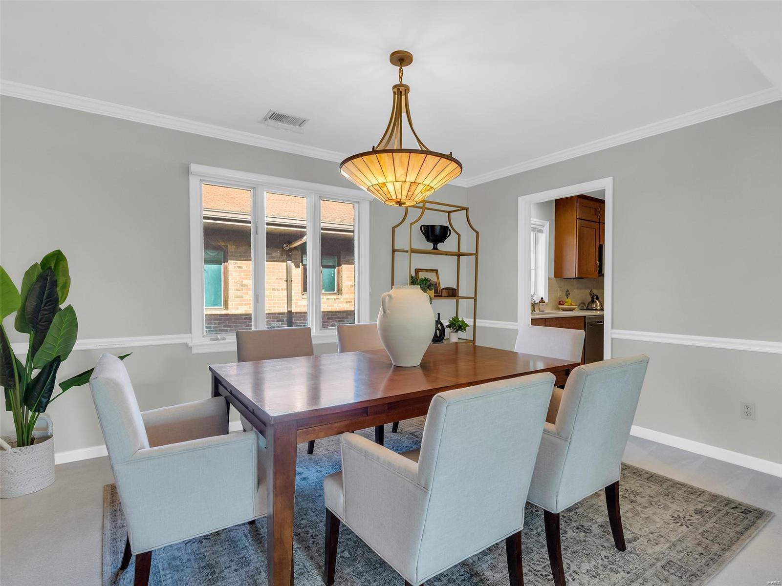 120 W Essex Avenue Unit: 3B