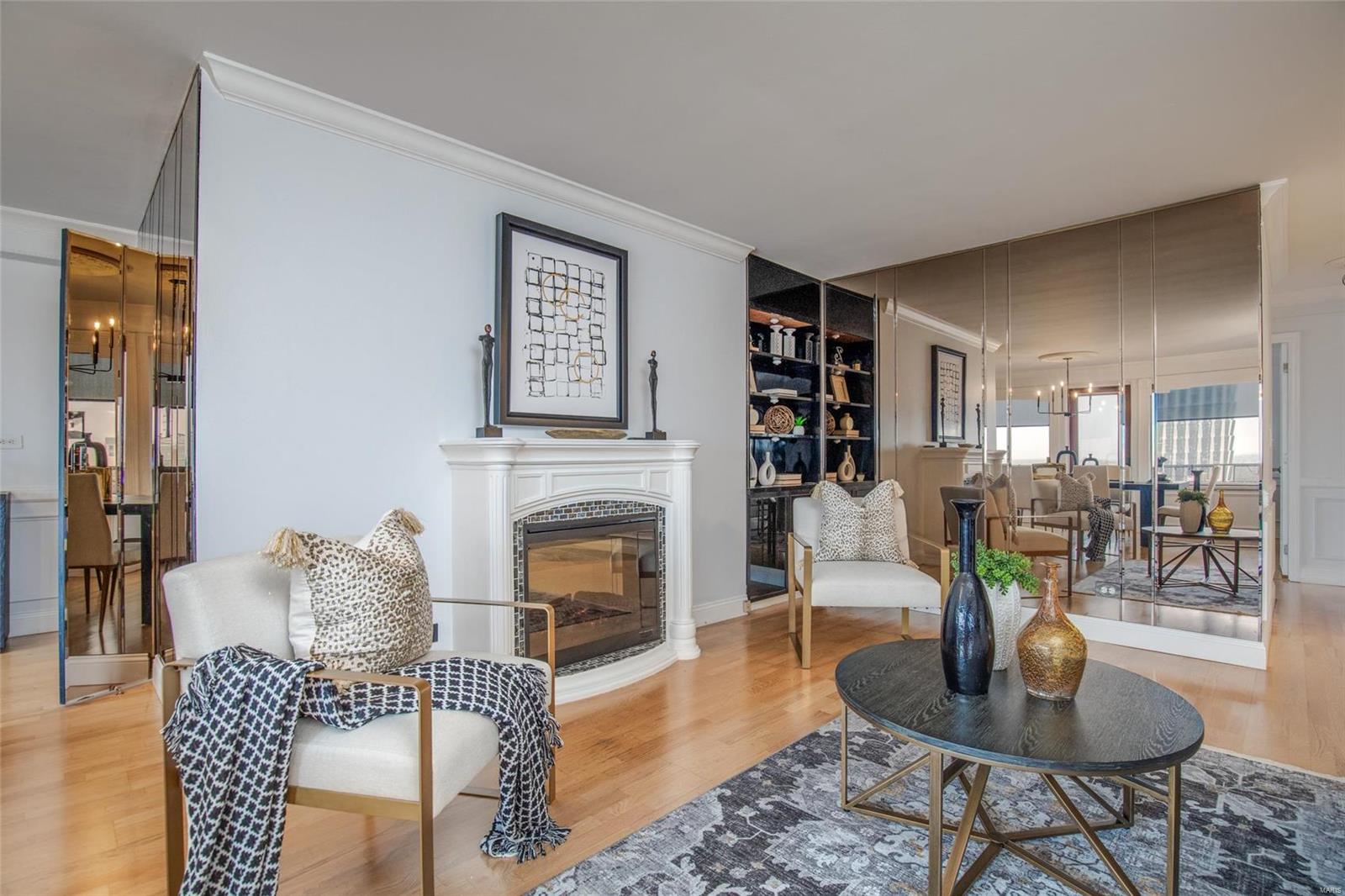 4466 West Pine Boulevard Unit: 20C