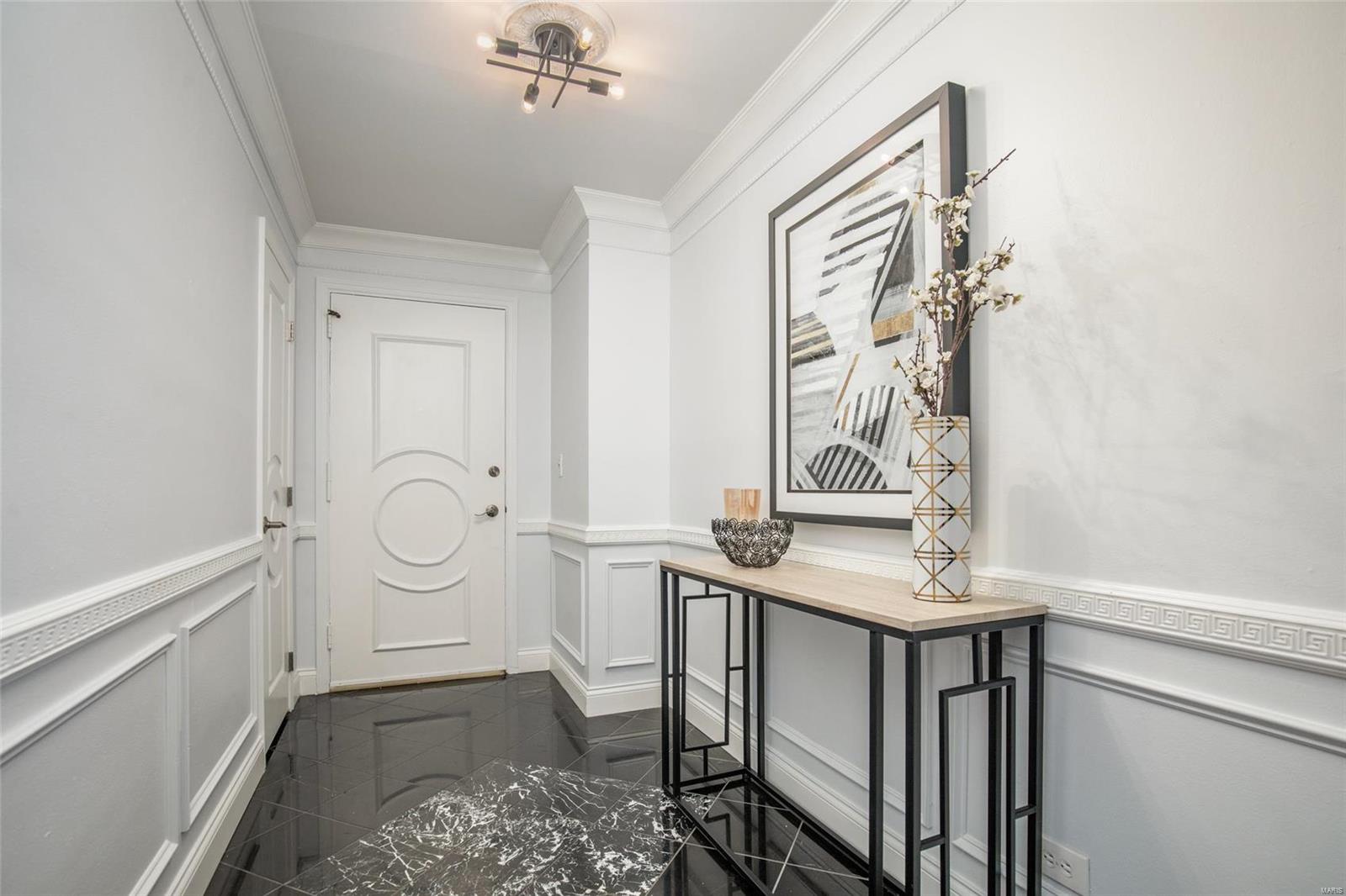 4466 West Pine Boulevard Unit: 20C