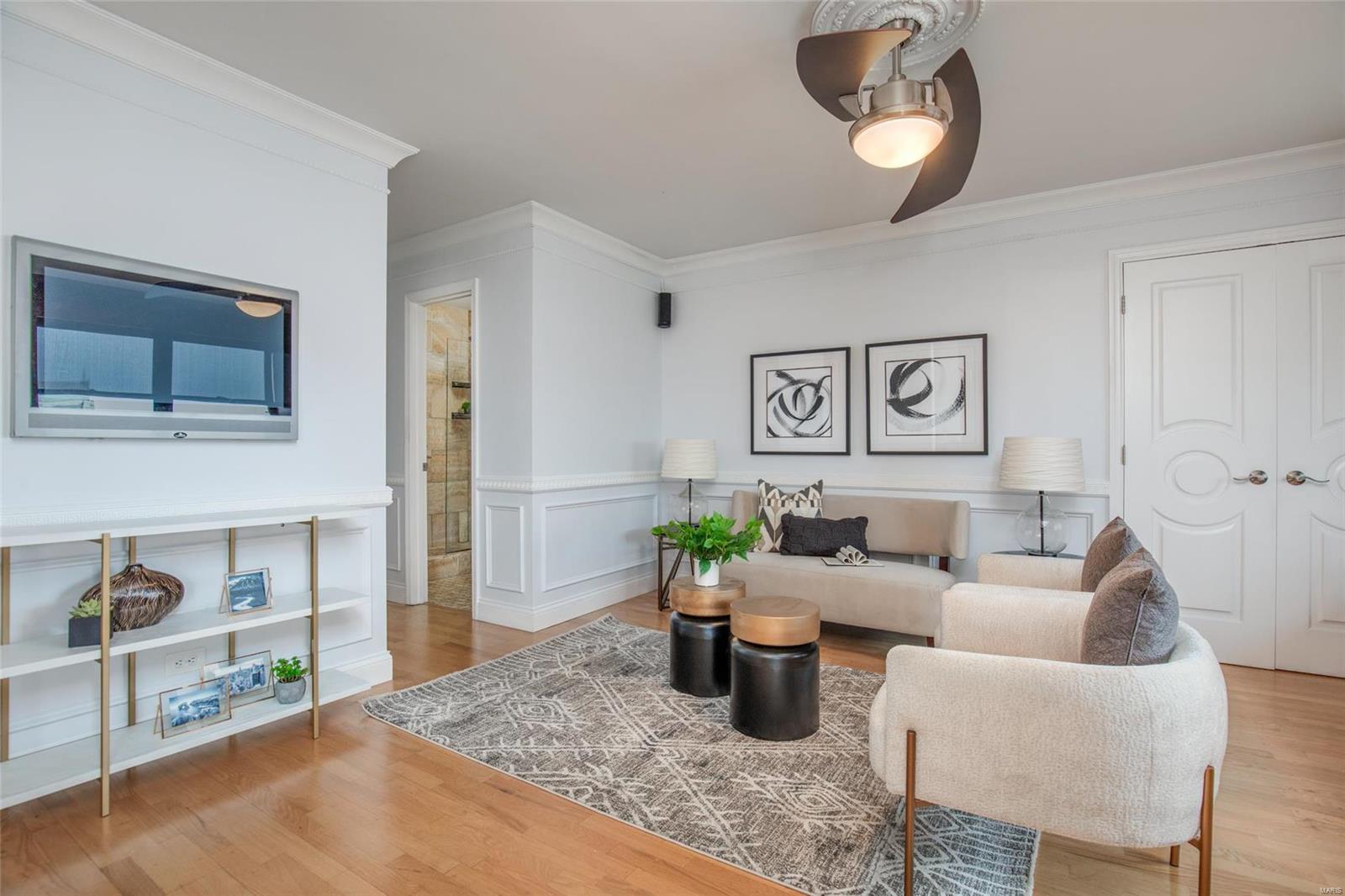 4466 West Pine Boulevard Unit: 20C