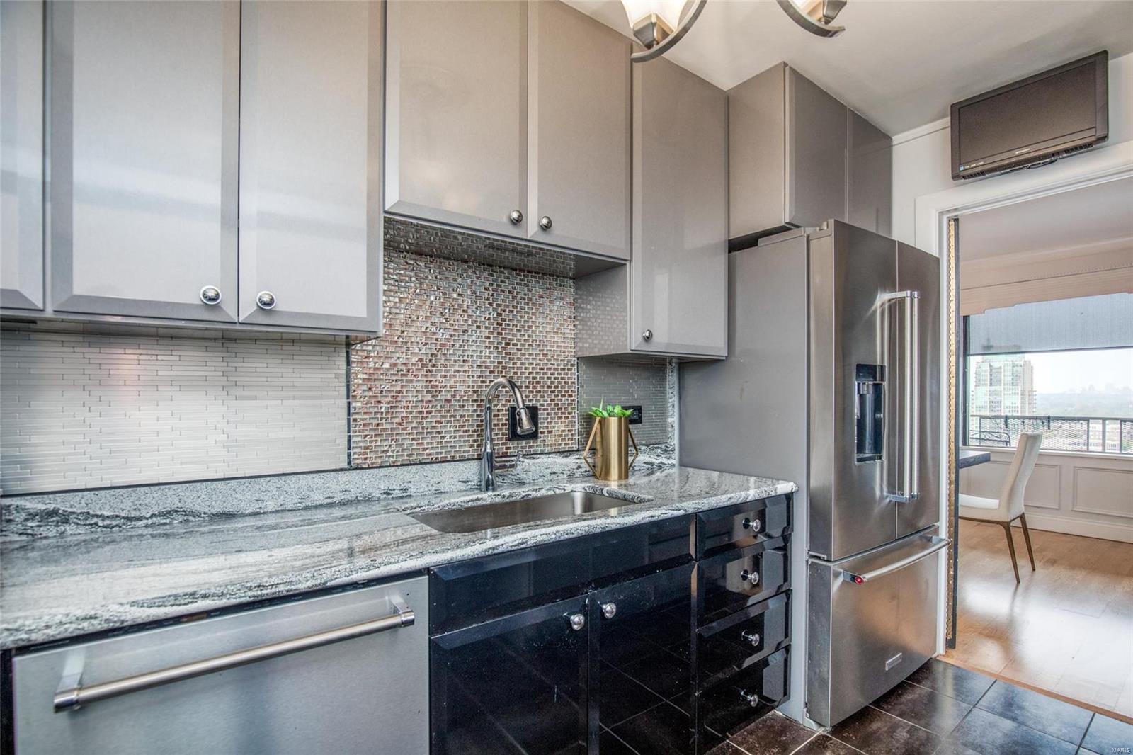 4466 West Pine Boulevard Unit: 20C