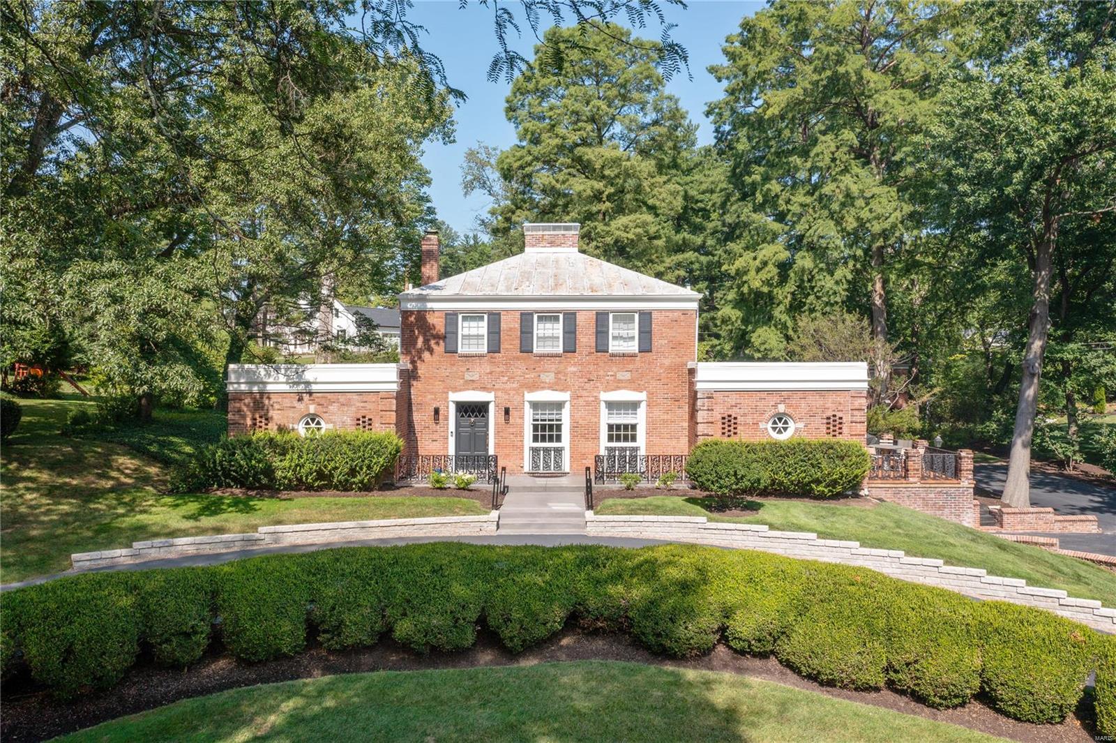 27 Briarcliff