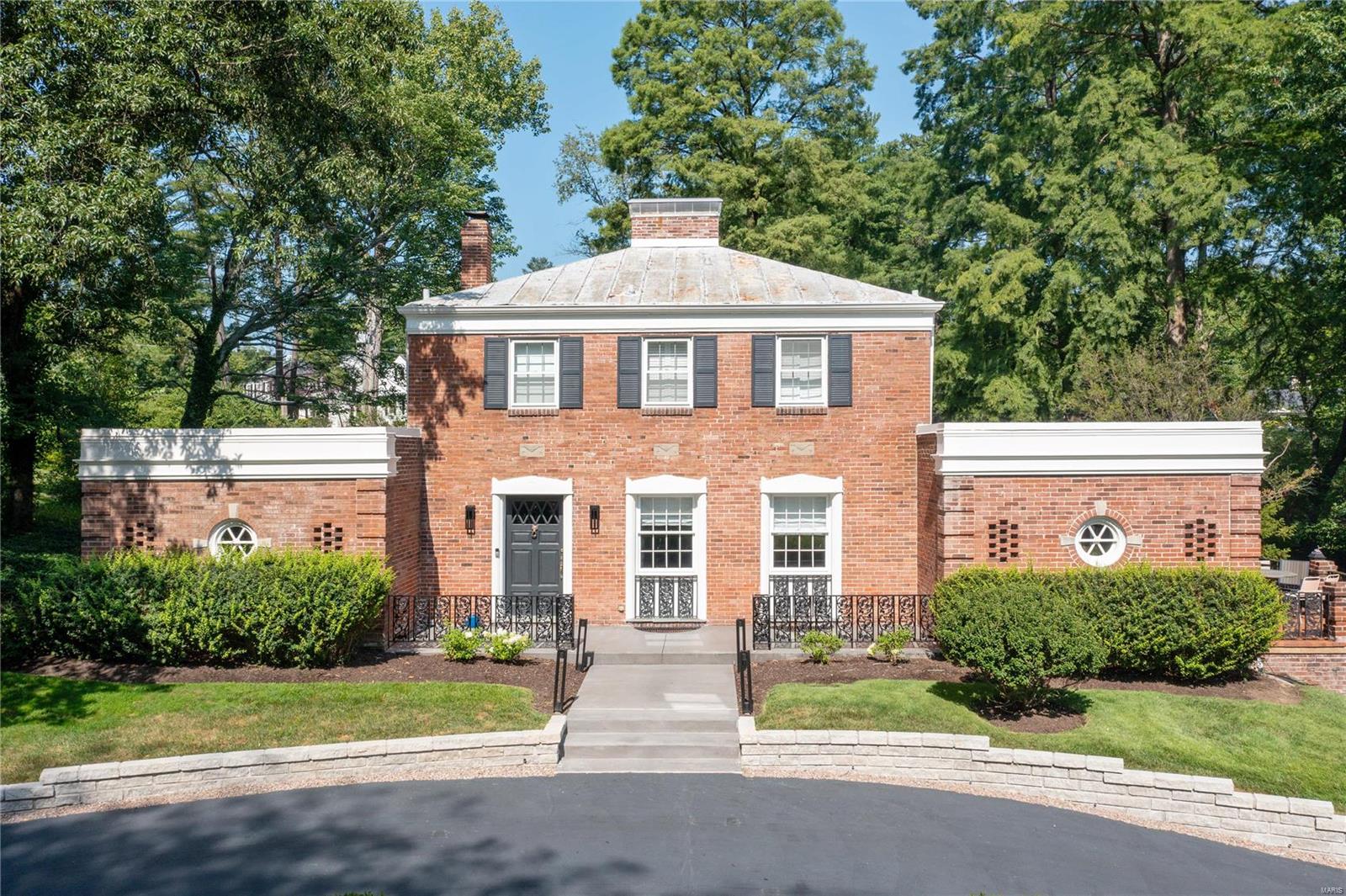 27 Briarcliff