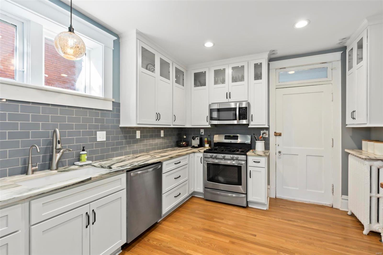 7127 Pershing Avenue