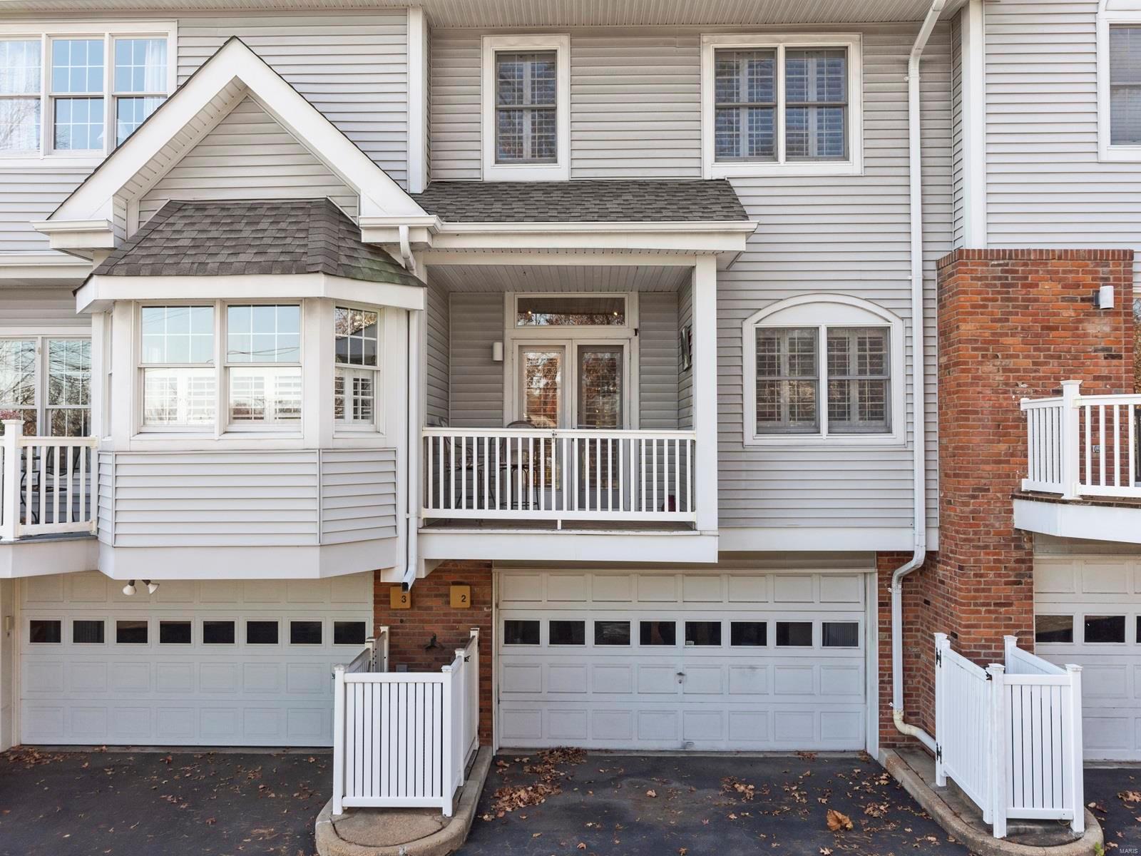 2 Country Club Terrace