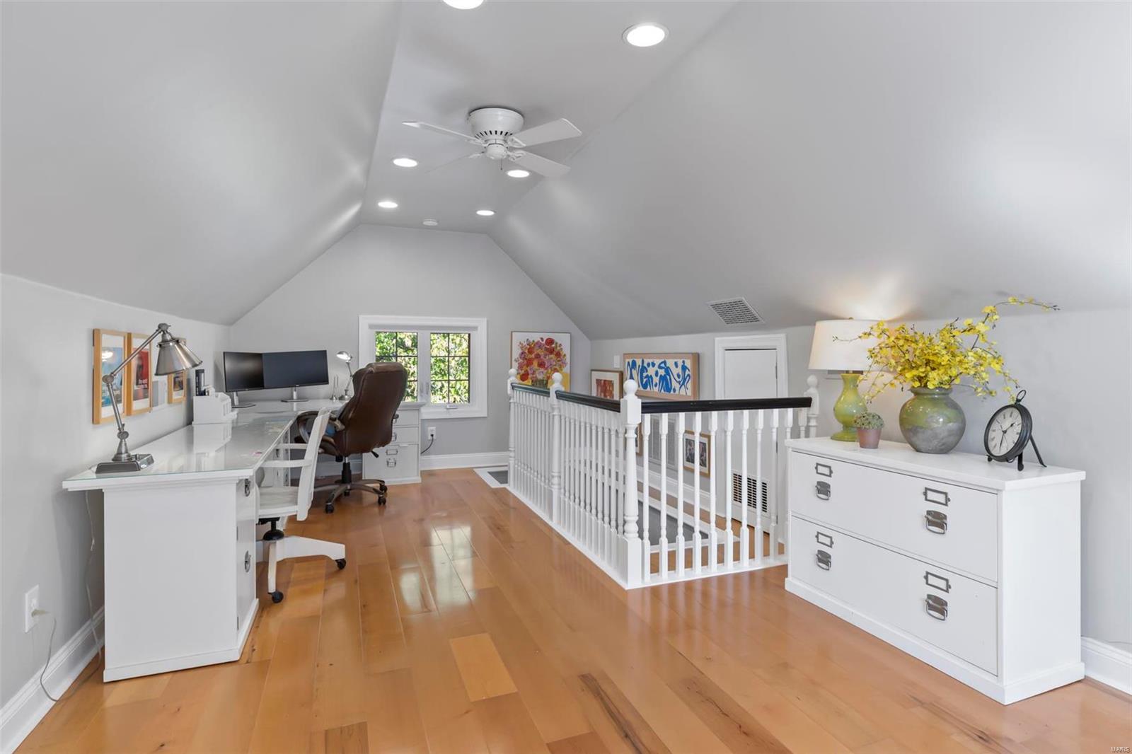 7361 Kingsbury Boulevard