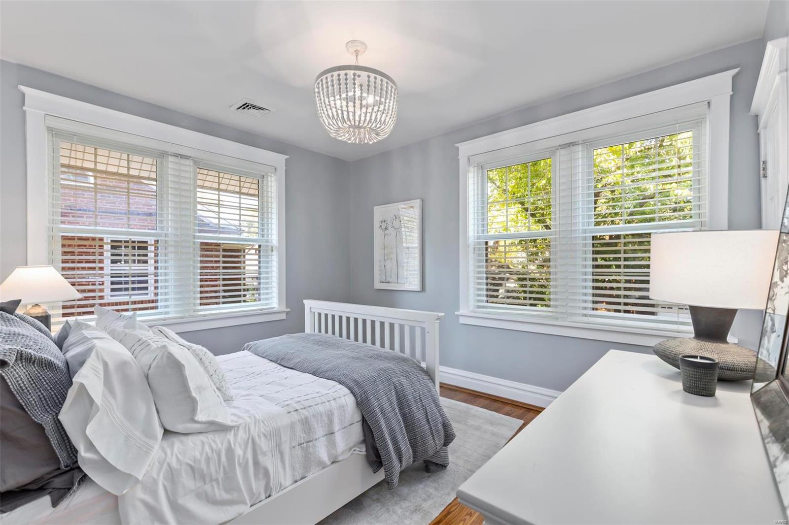 7361 Kingsbury Boulevard