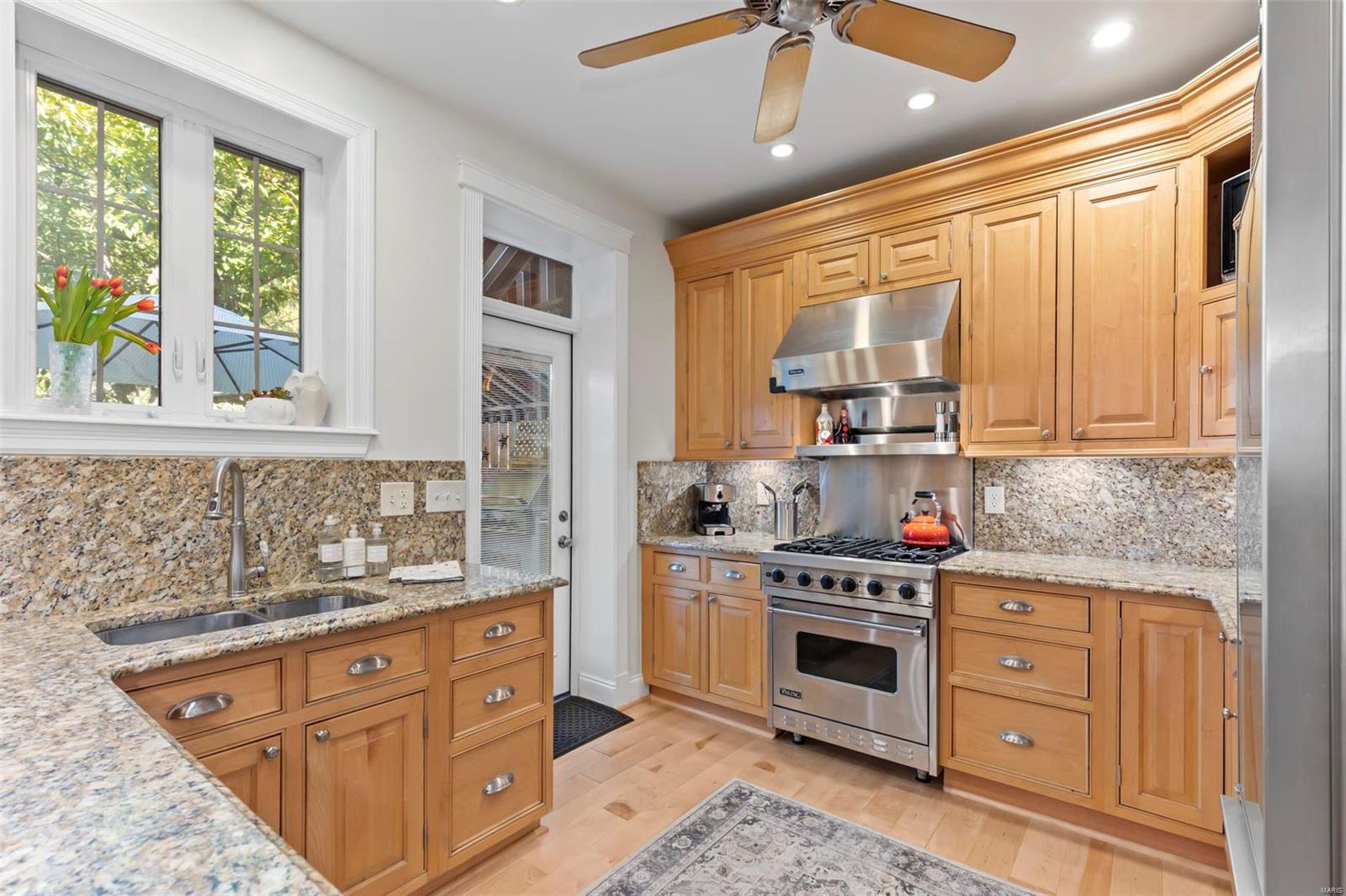 7361 Kingsbury Boulevard