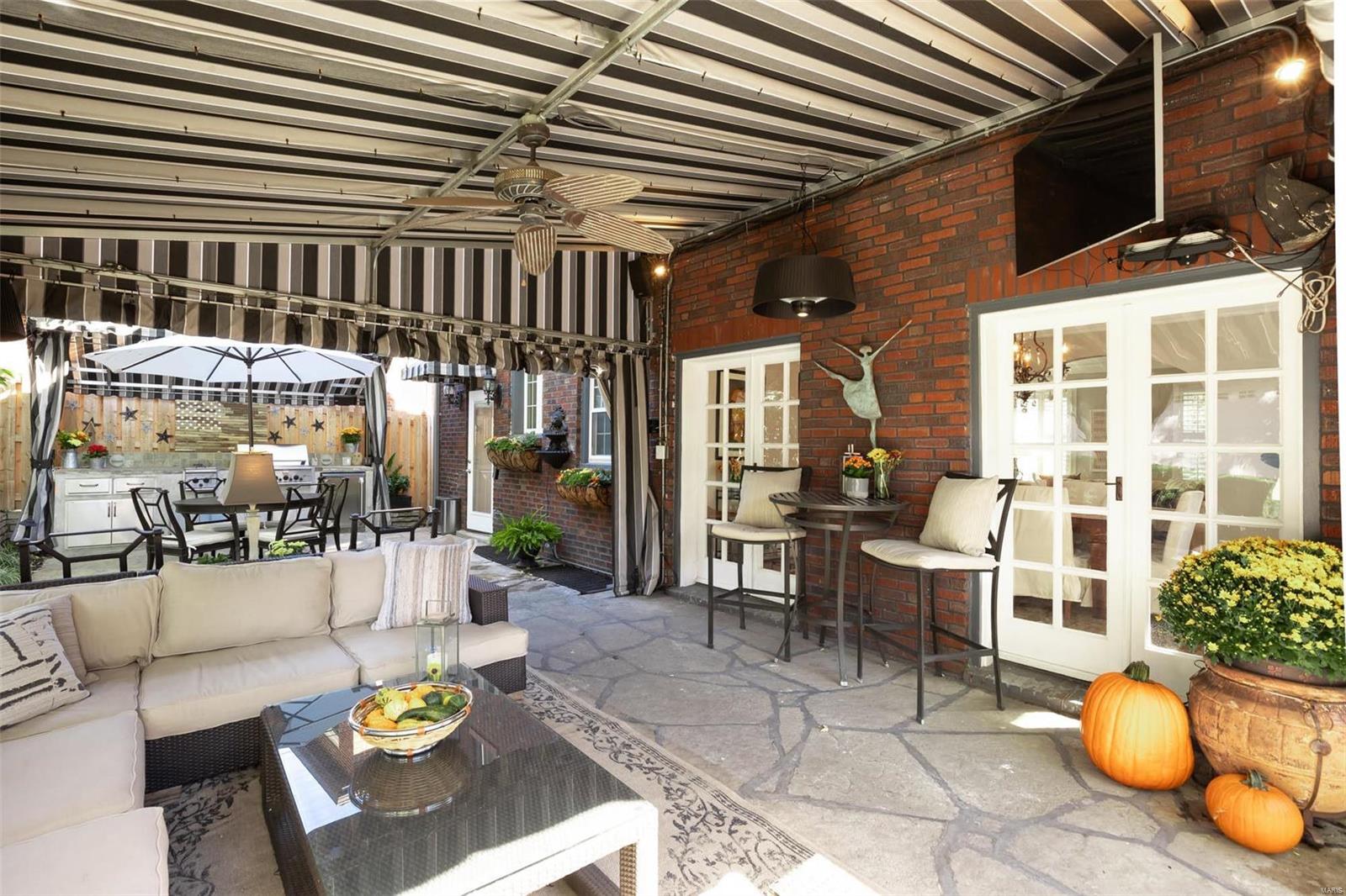 7361 Kingsbury Boulevard