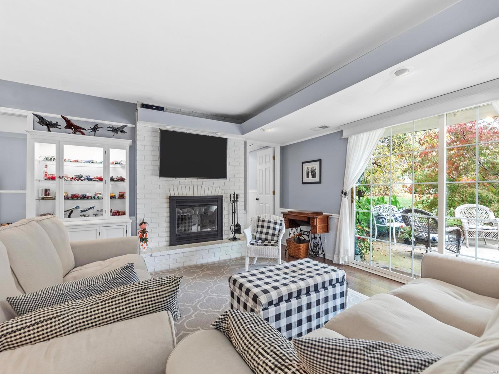 1919 Firethorn Drive