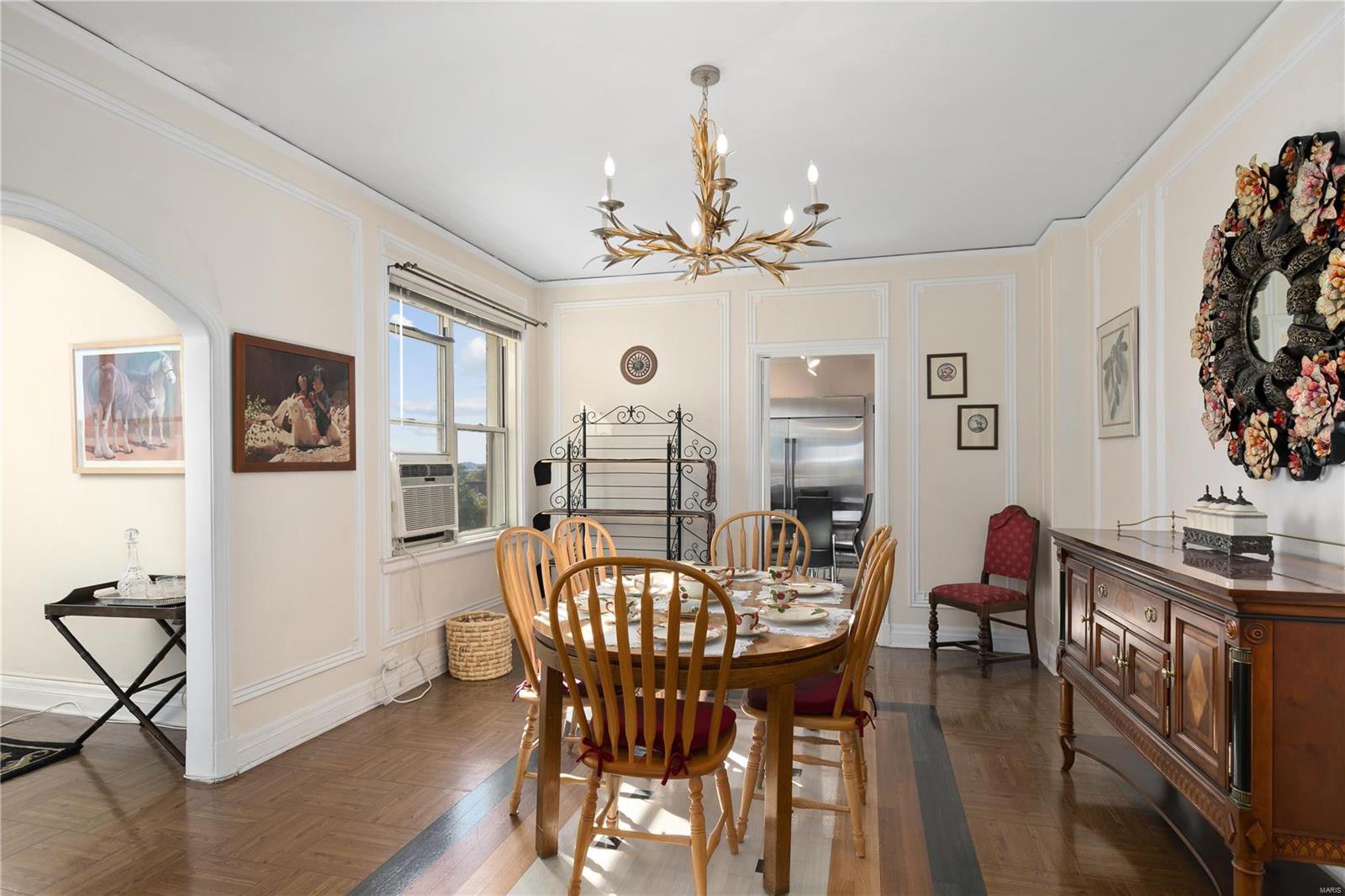 4440 Lindell Boulevard Unit: 801