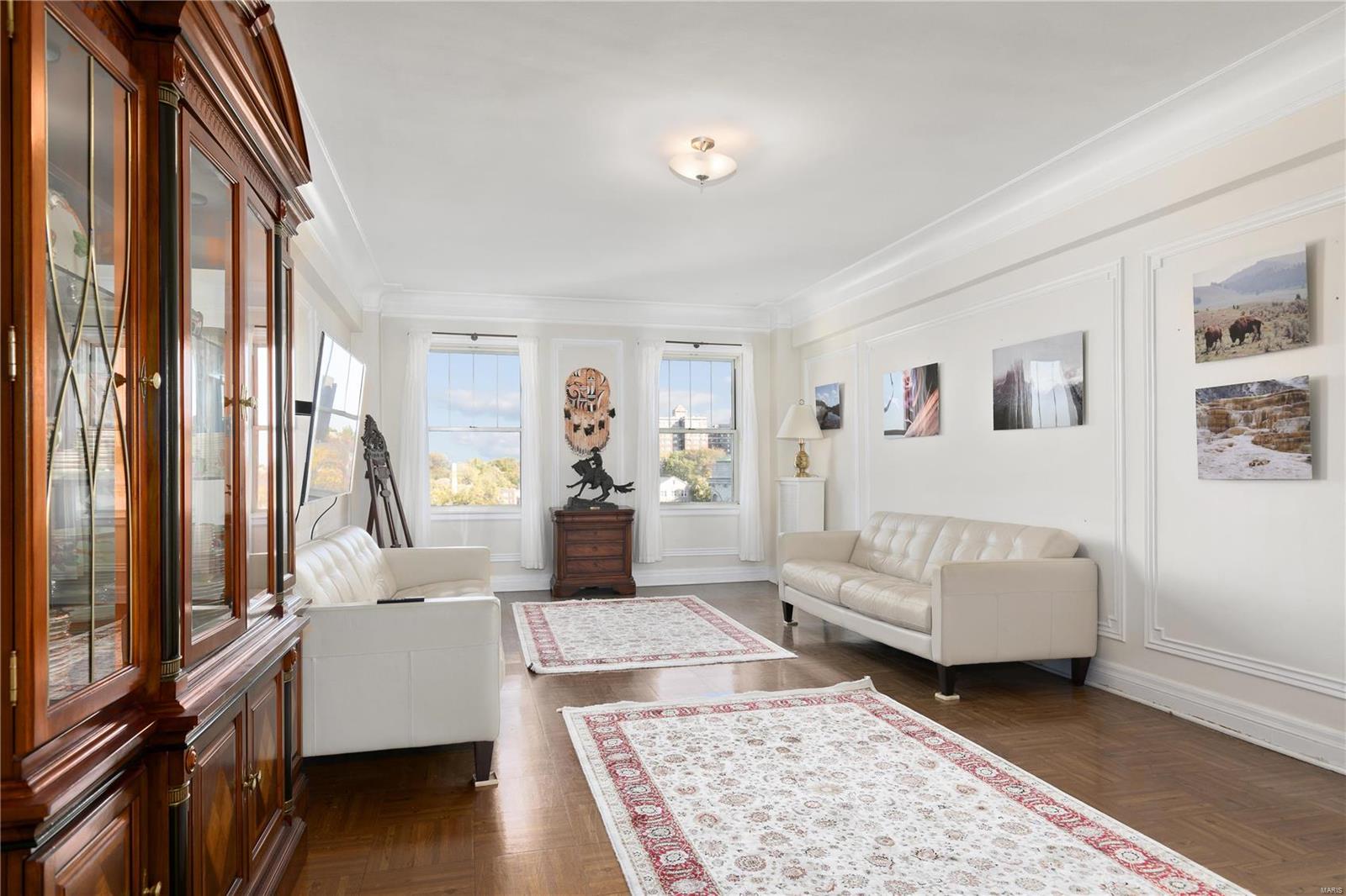 4440 Lindell Boulevard Unit: 801