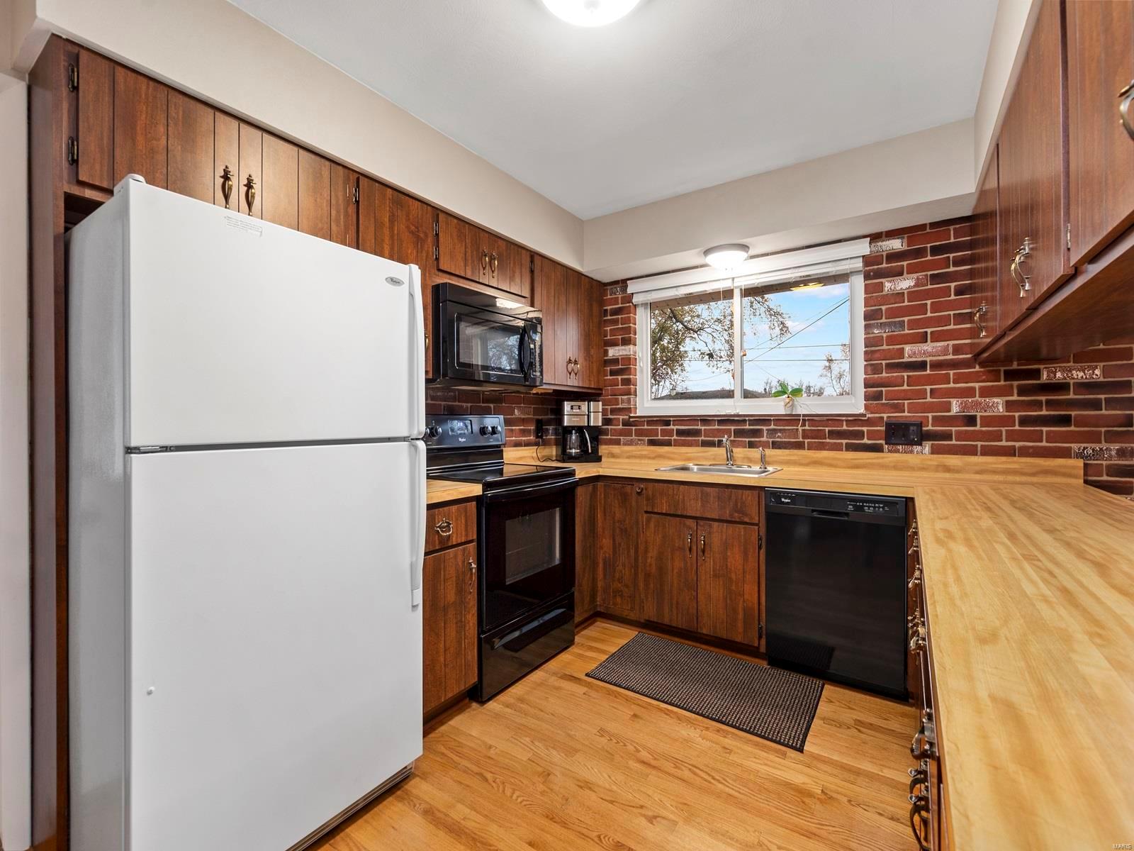 6115 Willow Bend Drive