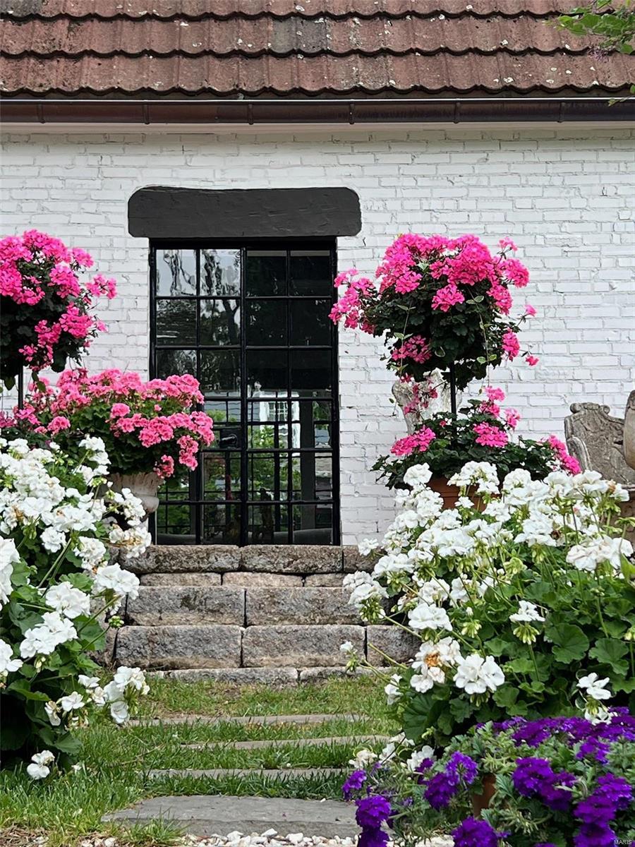 149 Valley Road