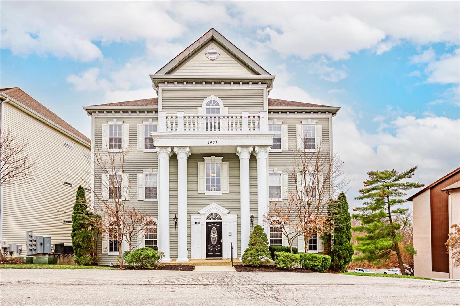 1437 Heritage Landing Unit: 101