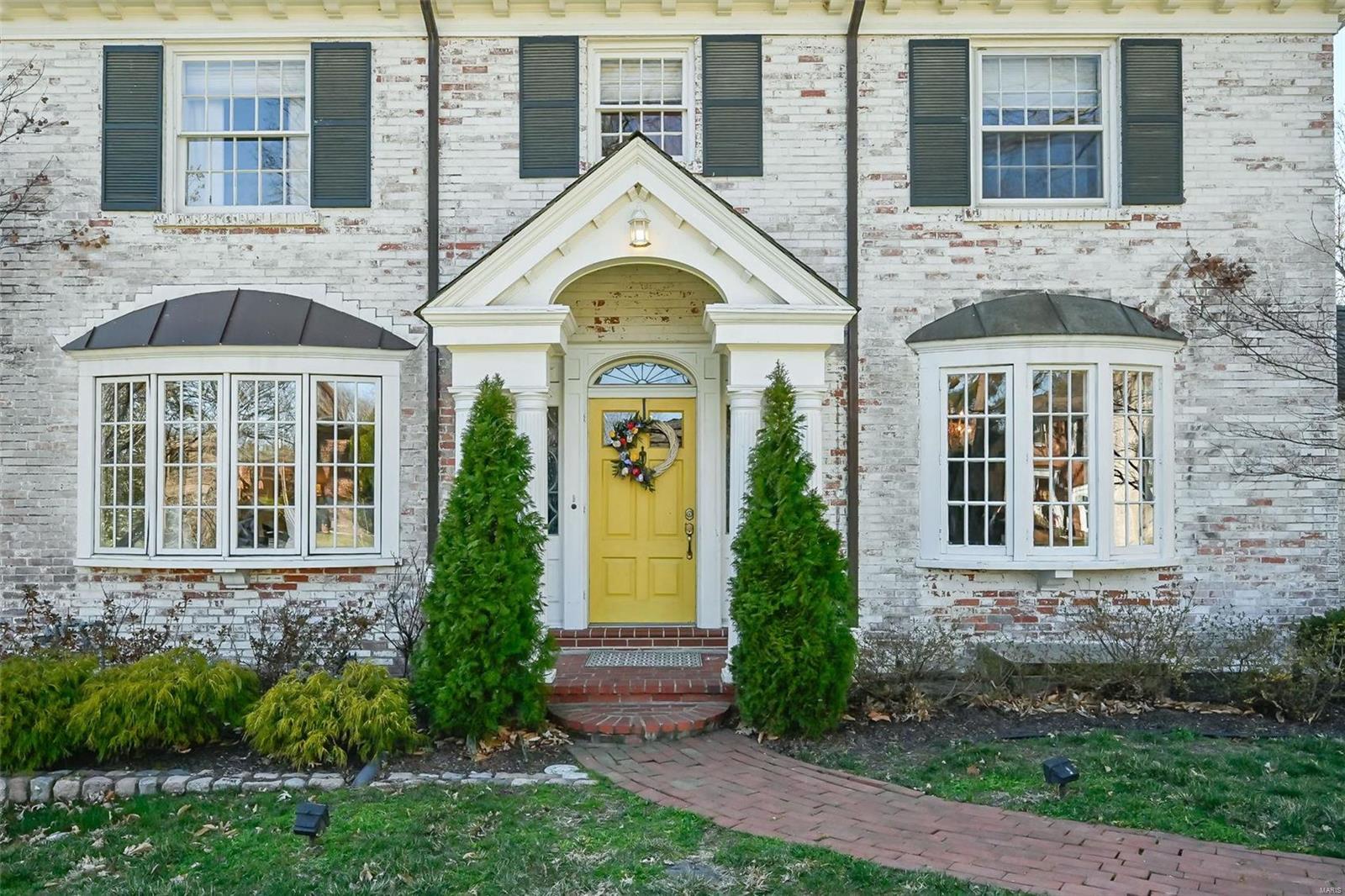 17 Granada Way