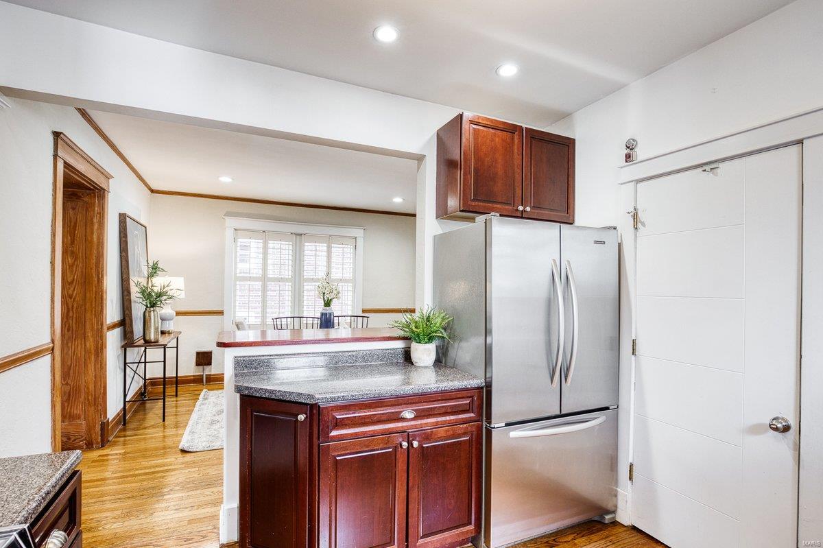 7438 Teasdale Avenue