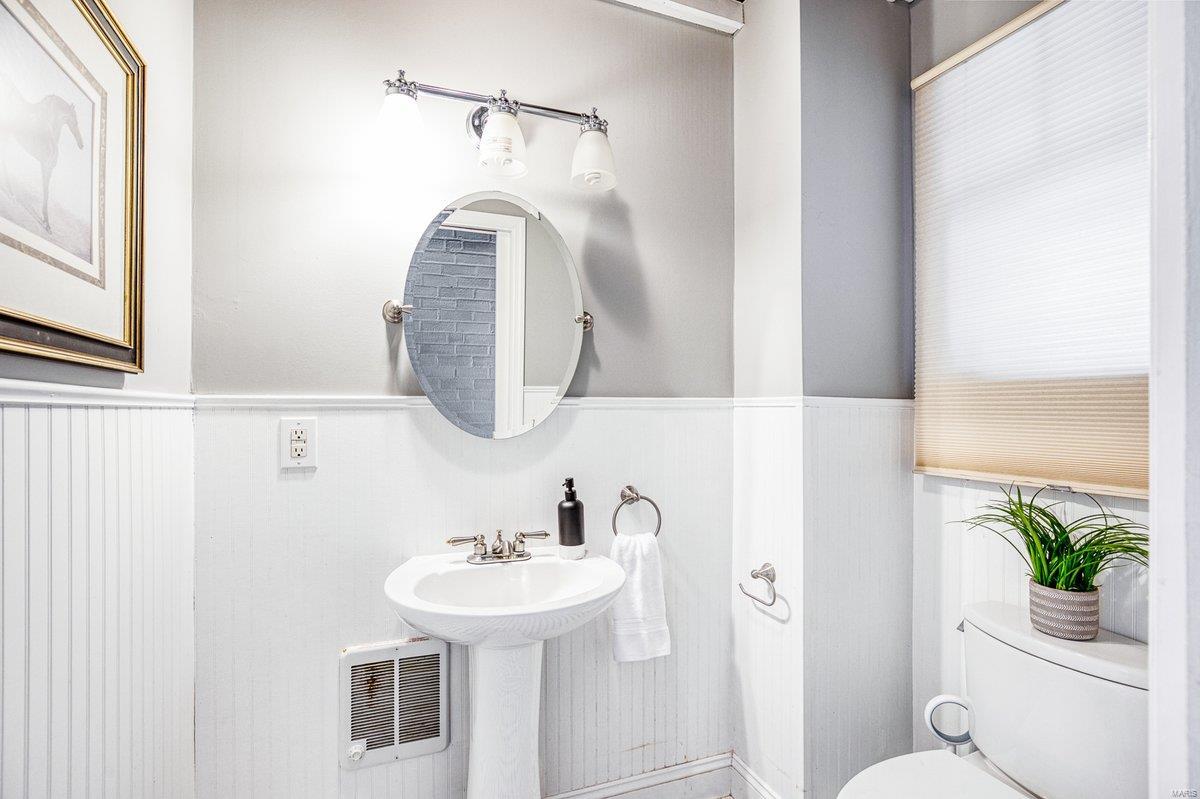 7438 Teasdale Avenue