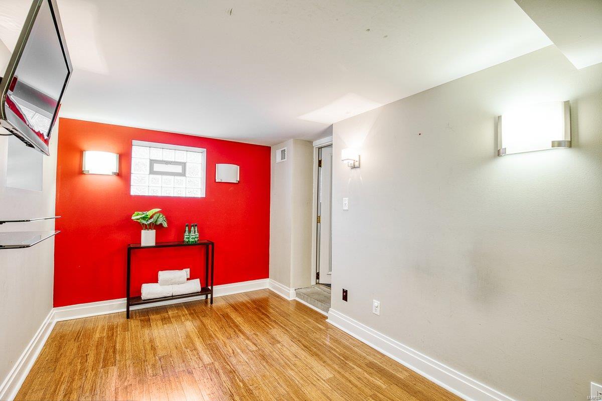 7438 Teasdale Avenue