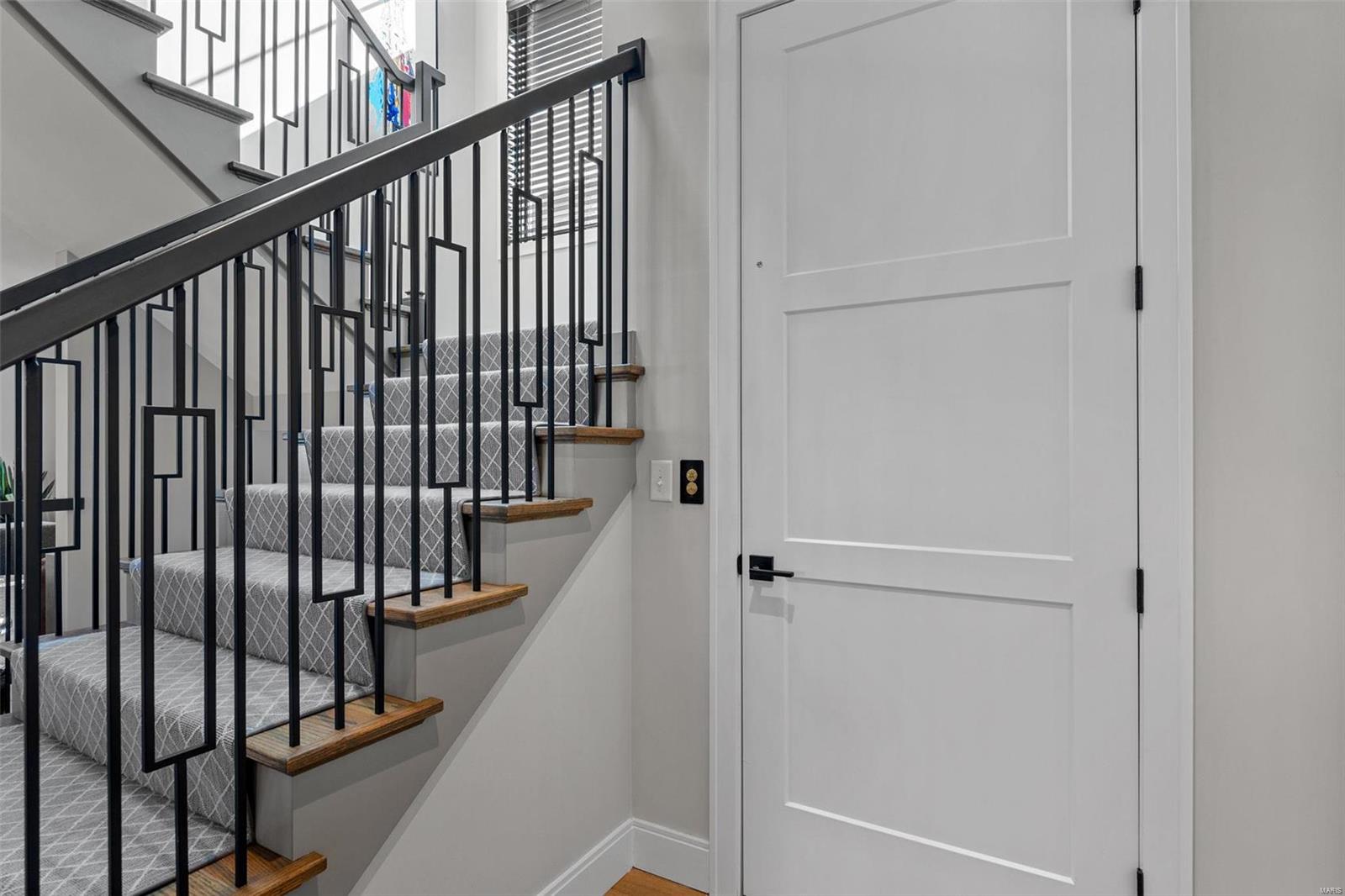 8141 Stratford Drive