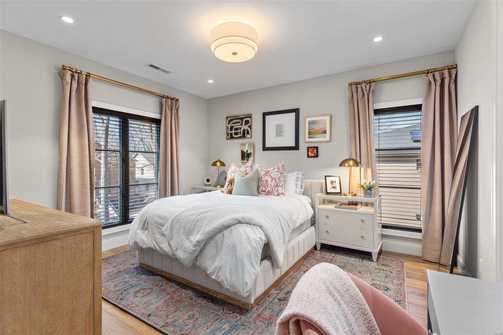 8141 Stratford Drive