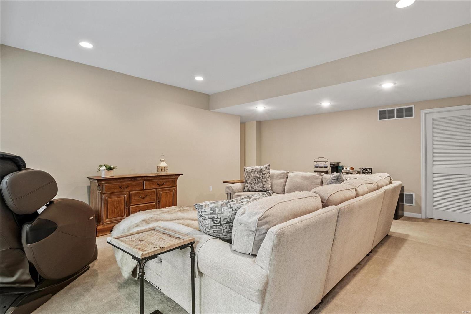 1037 Speckledwood Manor Court