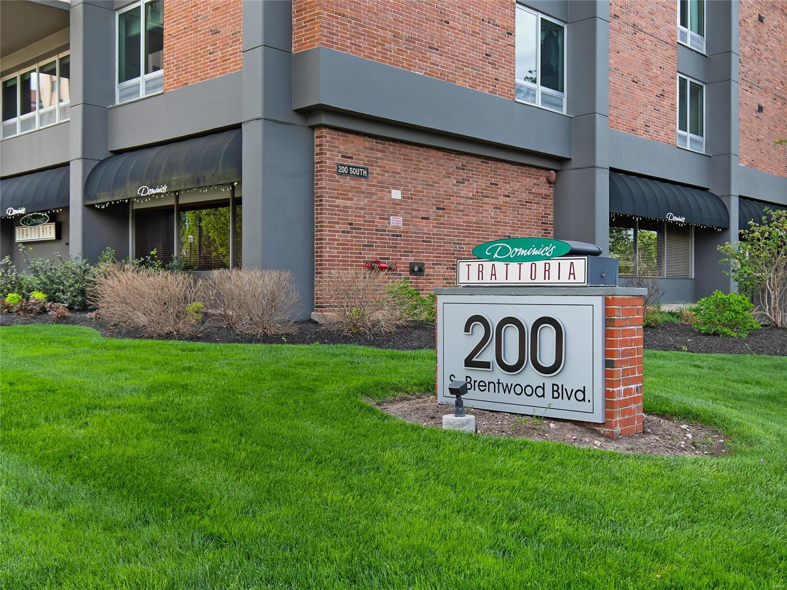 200 S Brentwood Boulevard S Unit: 6C