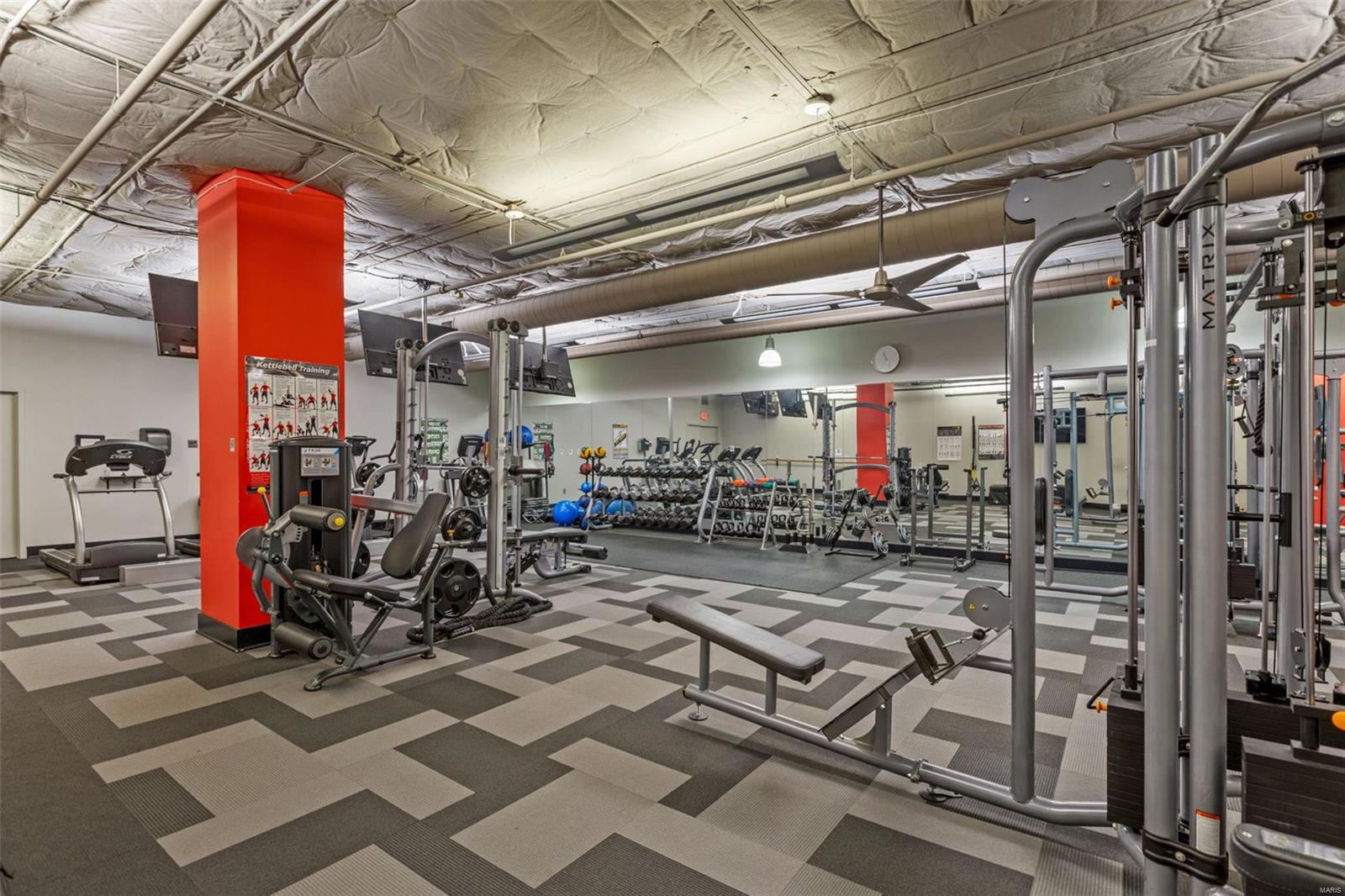 200 S Brentwood Boulevard S Unit: 6C